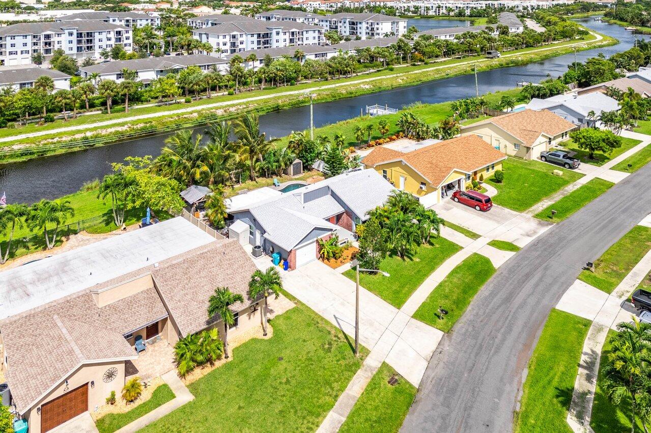 603 NW 11th St