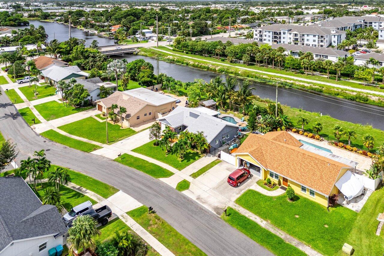 603 NW 11th St