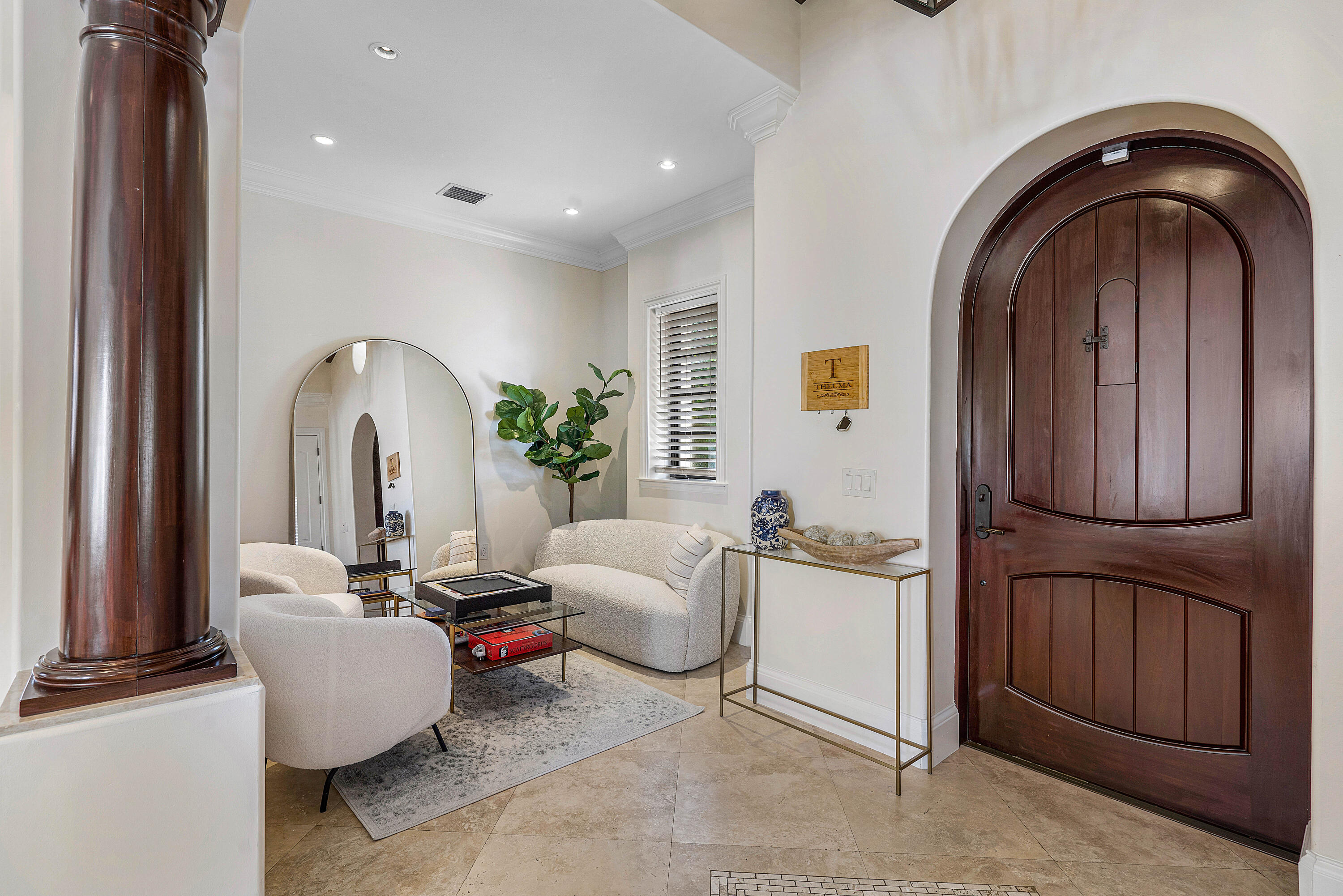 729 NW 7th St