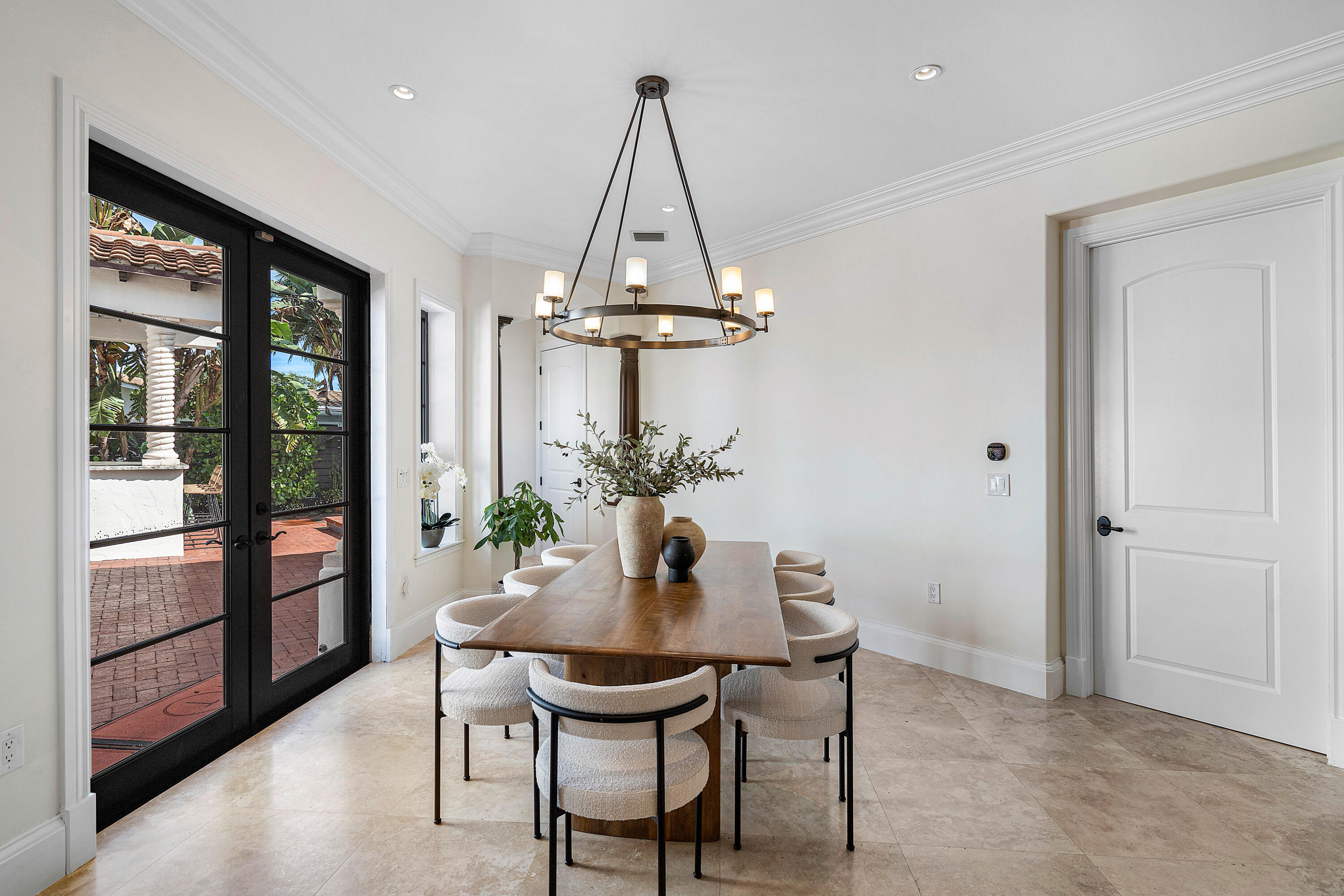 729 NW 7th St
