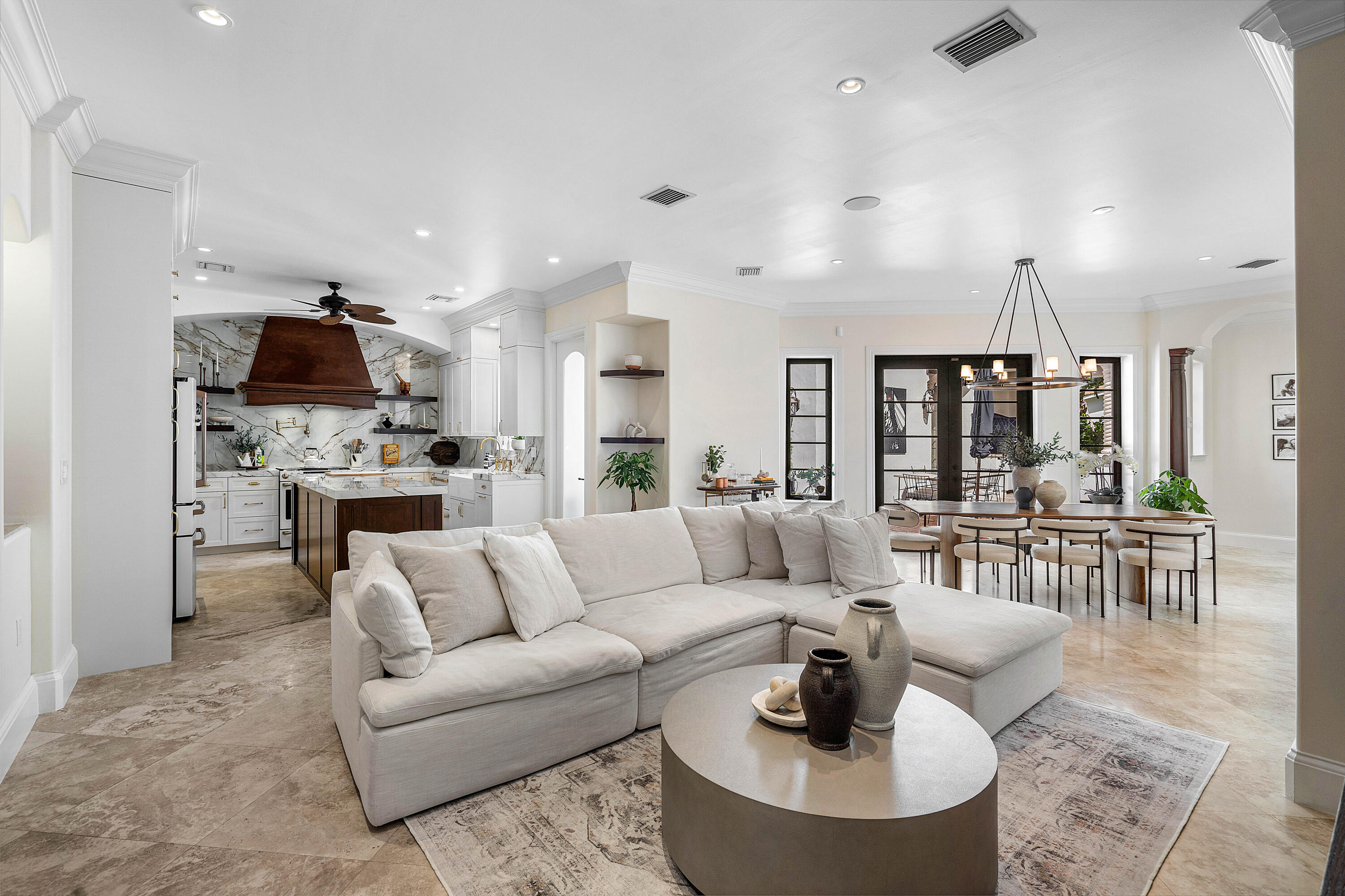 729 NW 7th St