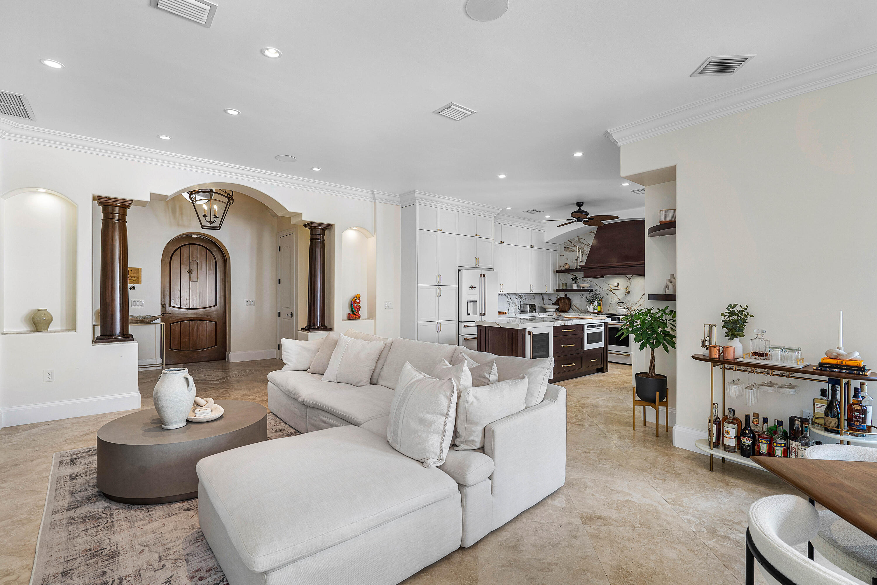 729 NW 7th St