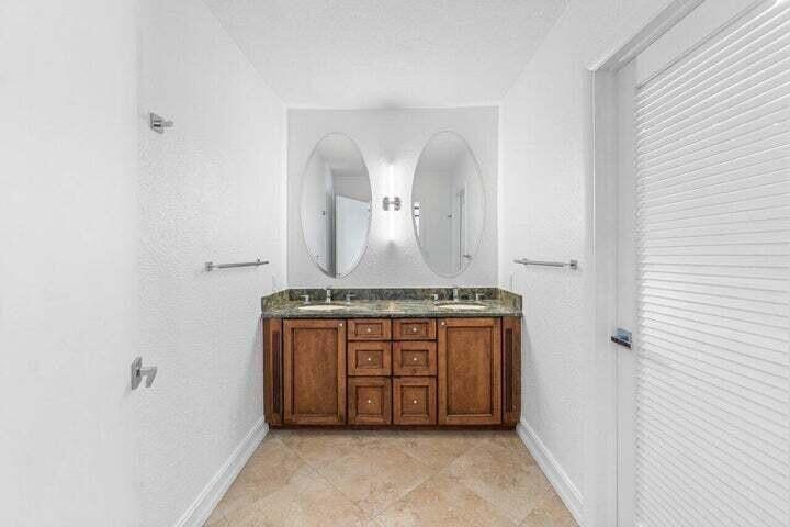 653 NW 10th Court