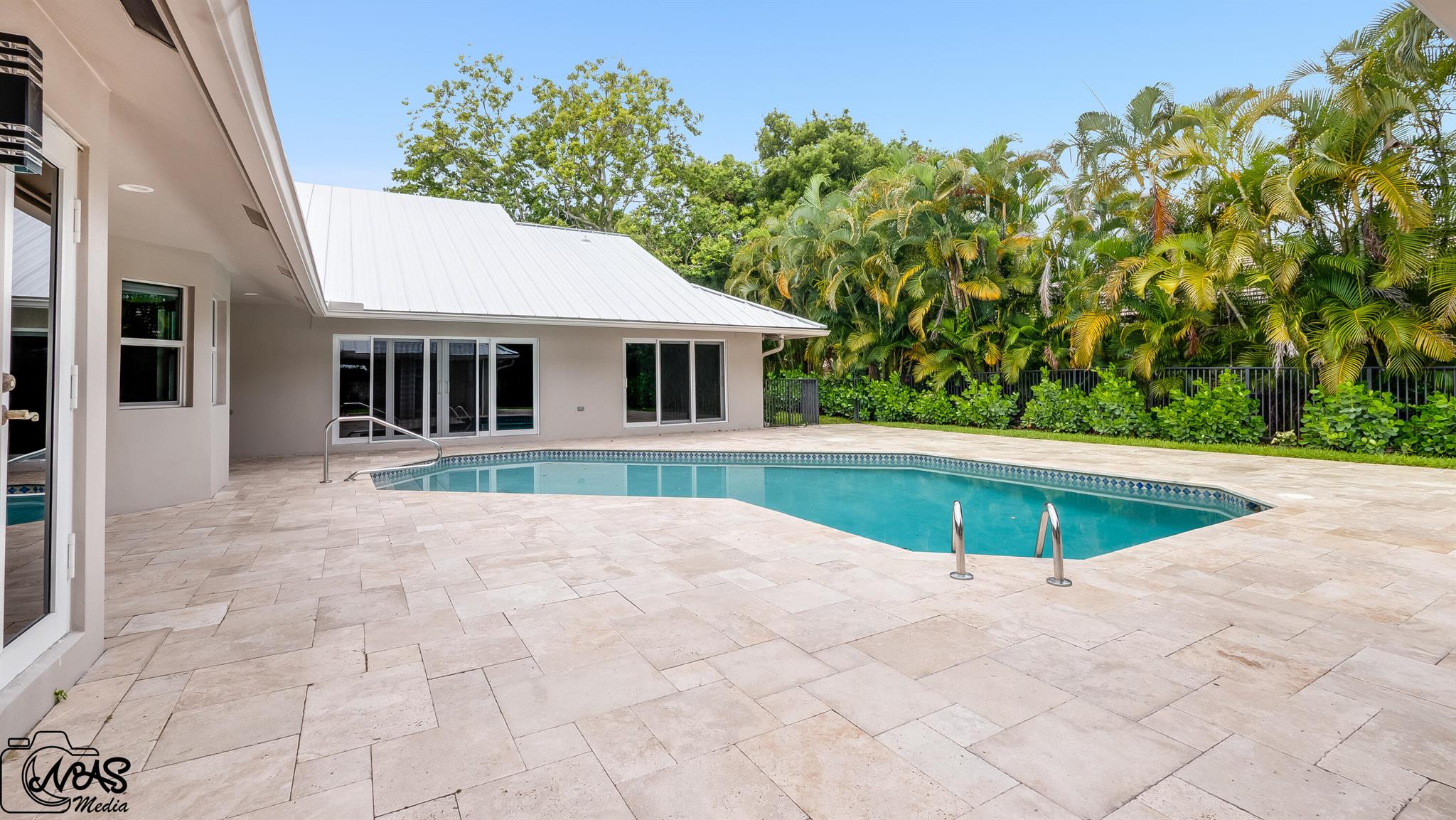 2839 Banyan Boulevard Circle NW