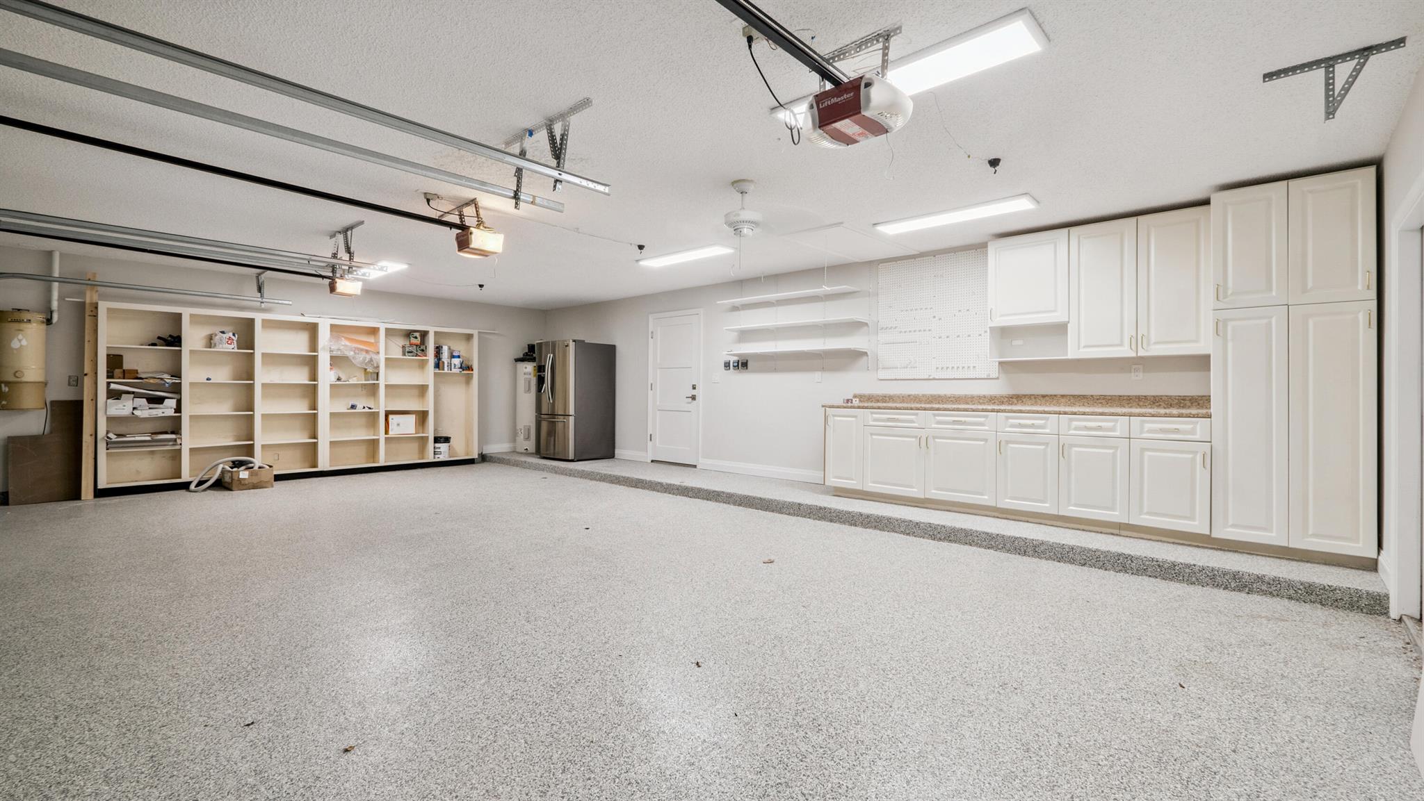 2839 Banyan Boulevard Circle NW