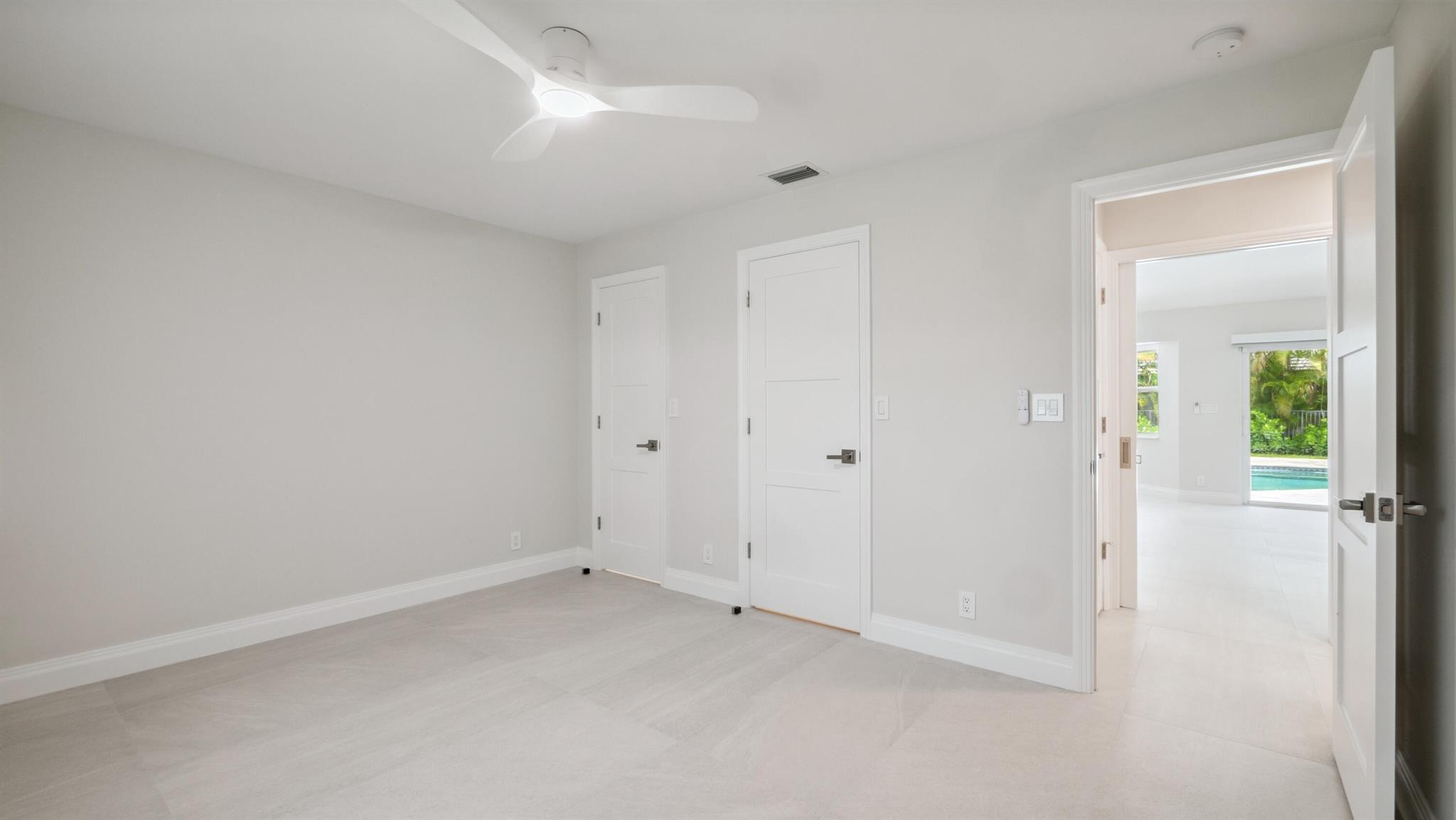 2839 Banyan Boulevard Circle NW