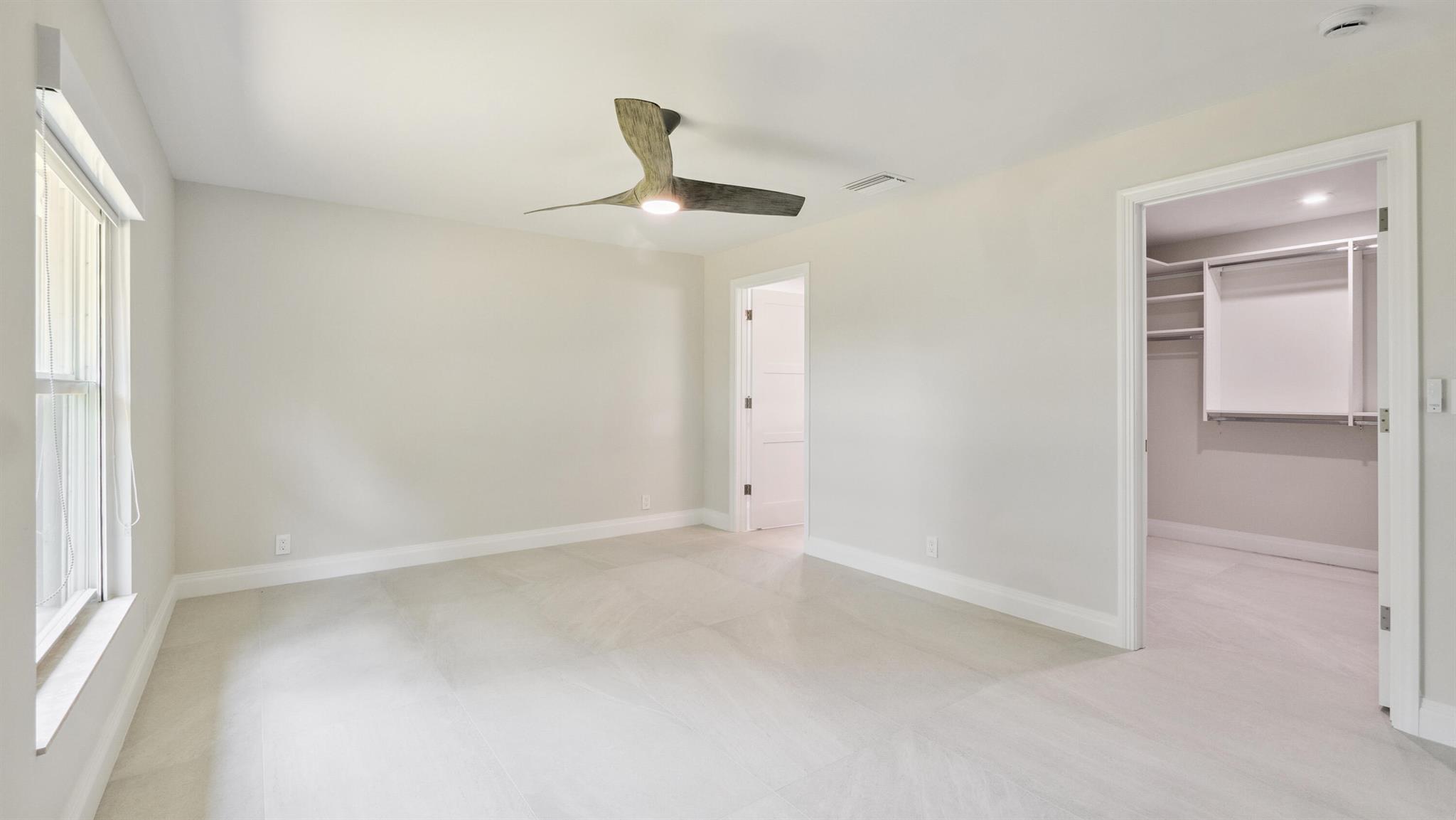 2839 Banyan Boulevard Circle NW