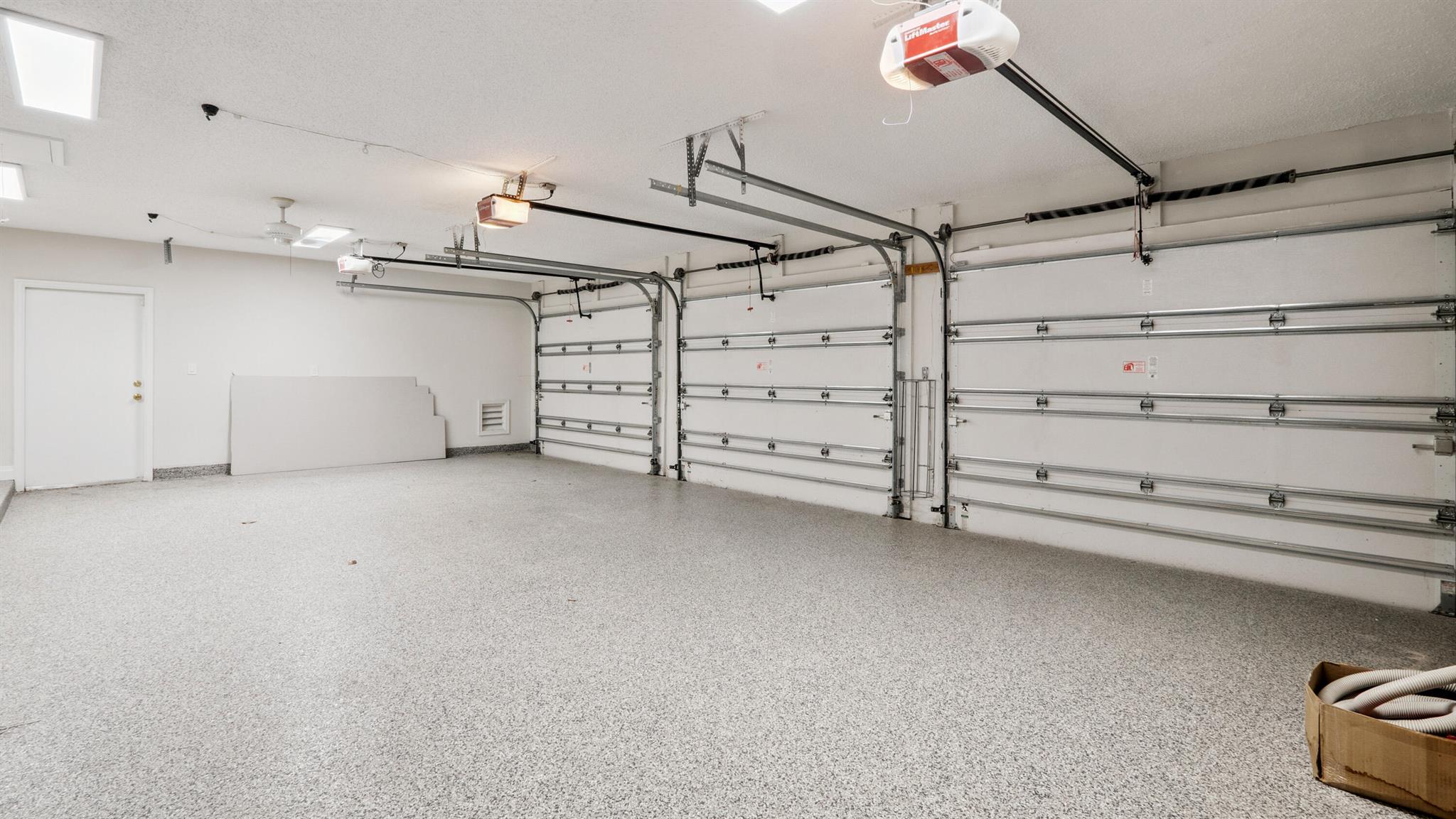 2839 Banyan Boulevard Circle NW