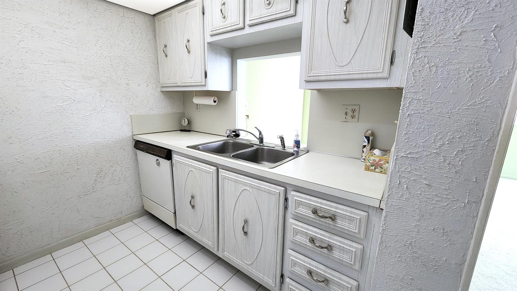 250 NE 20th Street 2190