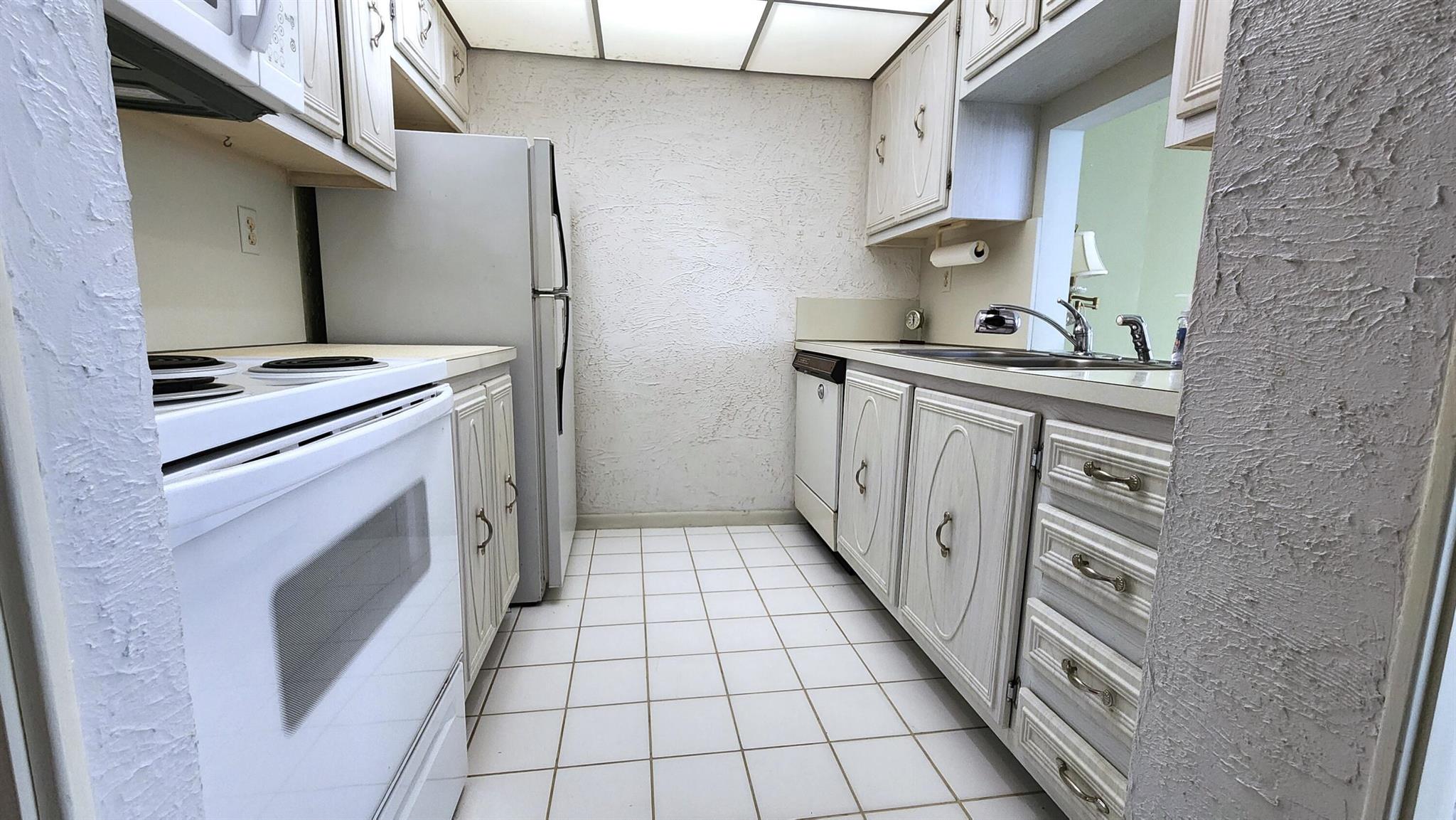 250 NE 20th Street 2190