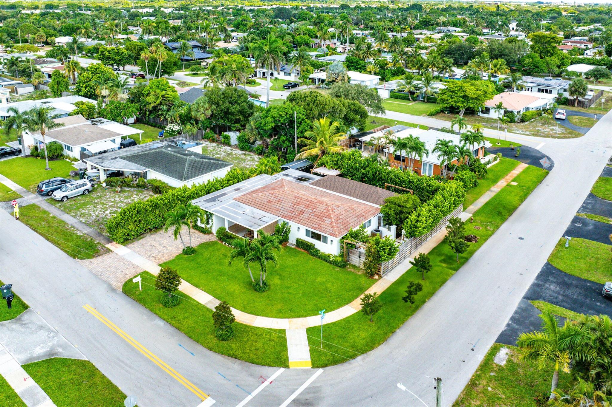 499 NE 28th Road