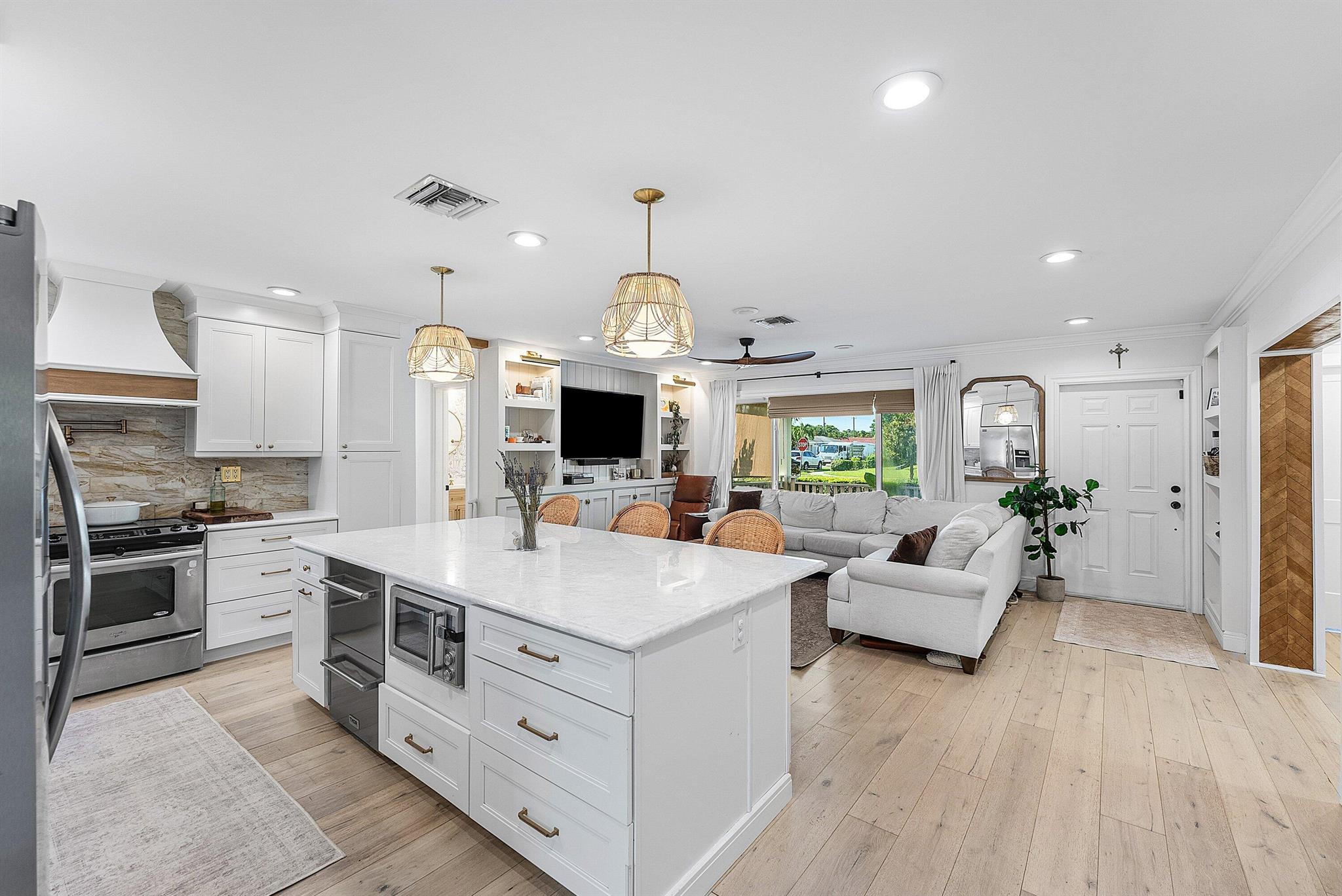 499 NE 28th Road