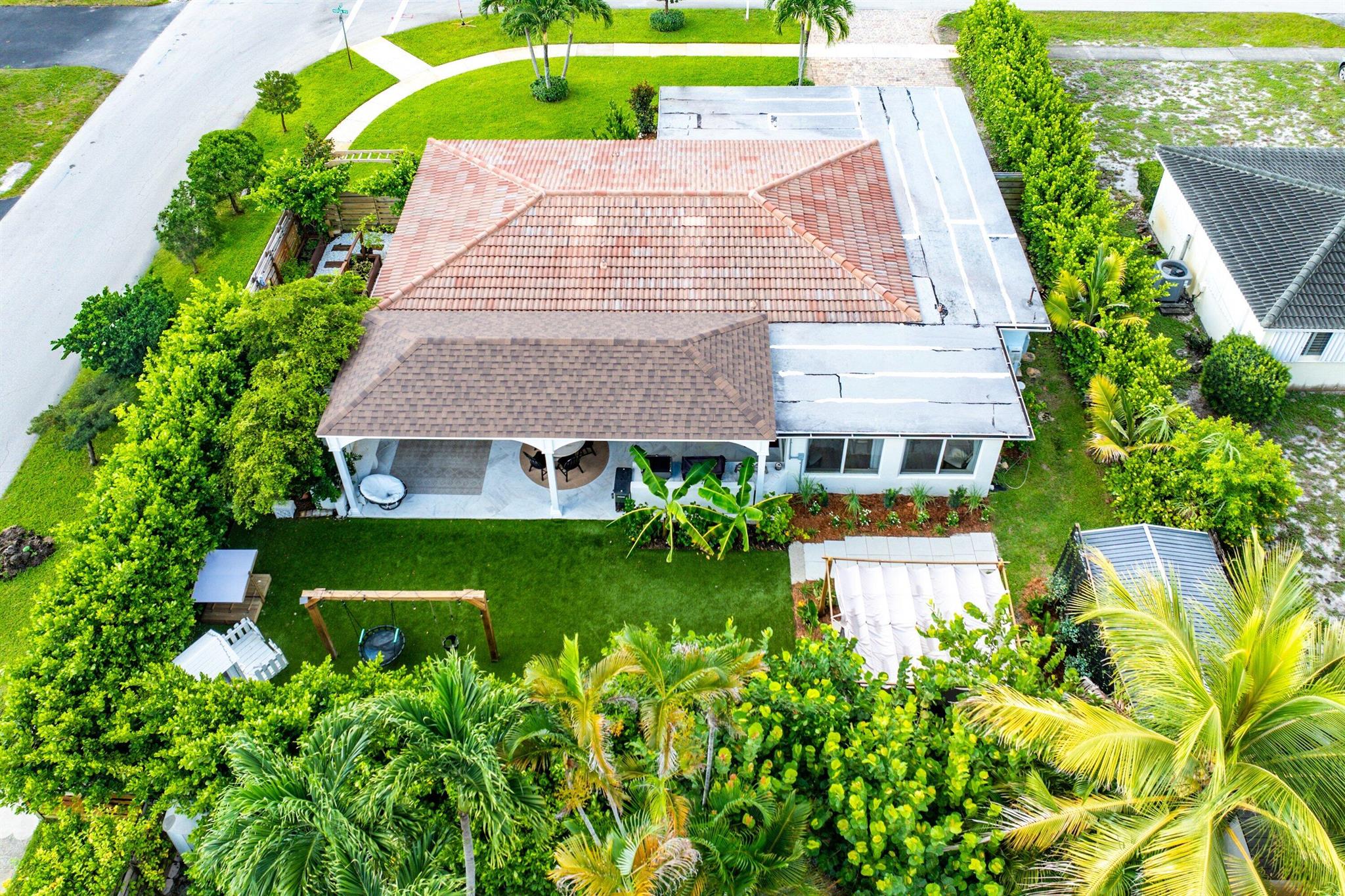 499 NE 28th Road