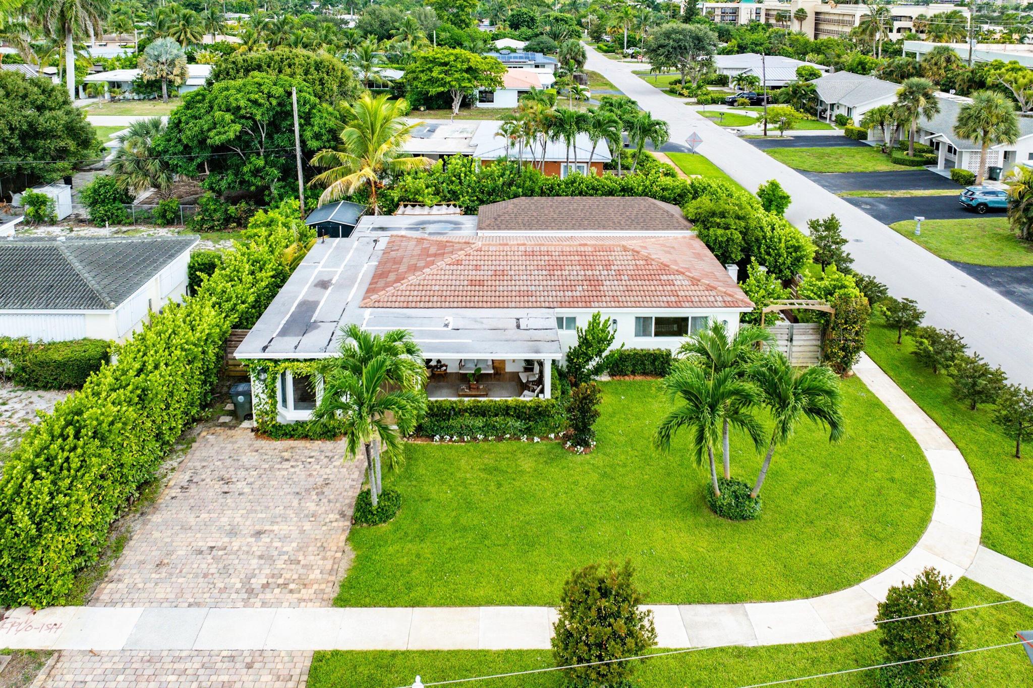 499 NE 28th Road