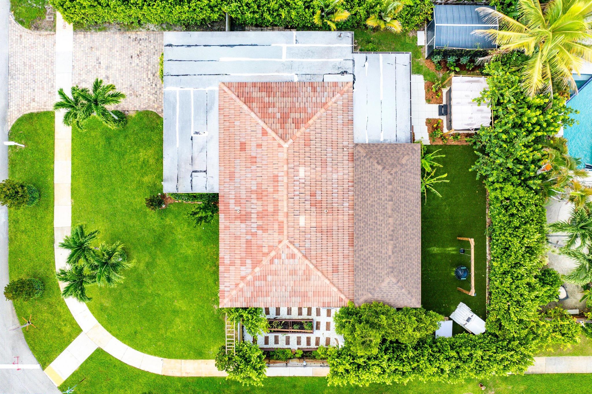 499 NE 28th Road
