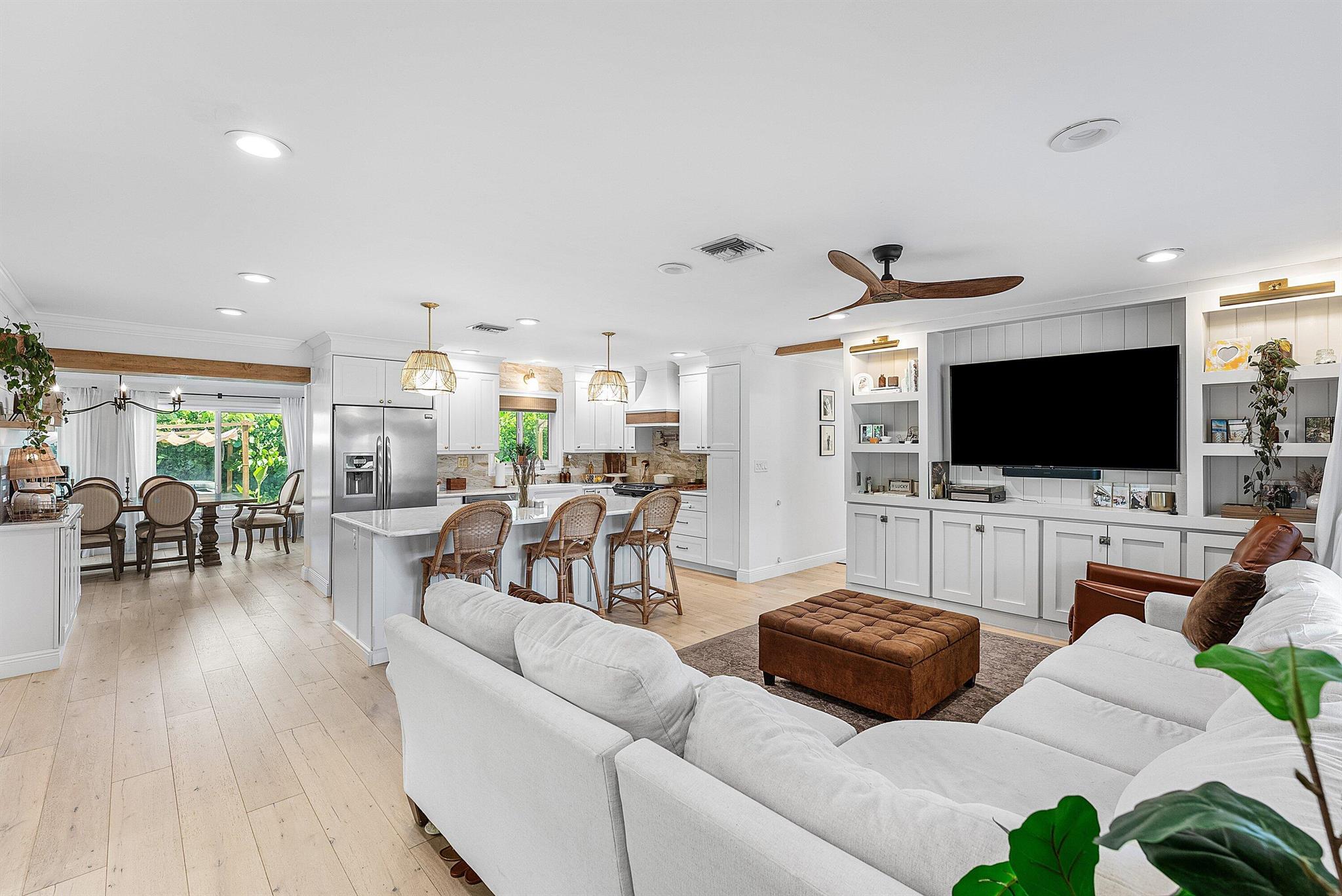499 NE 28th Road