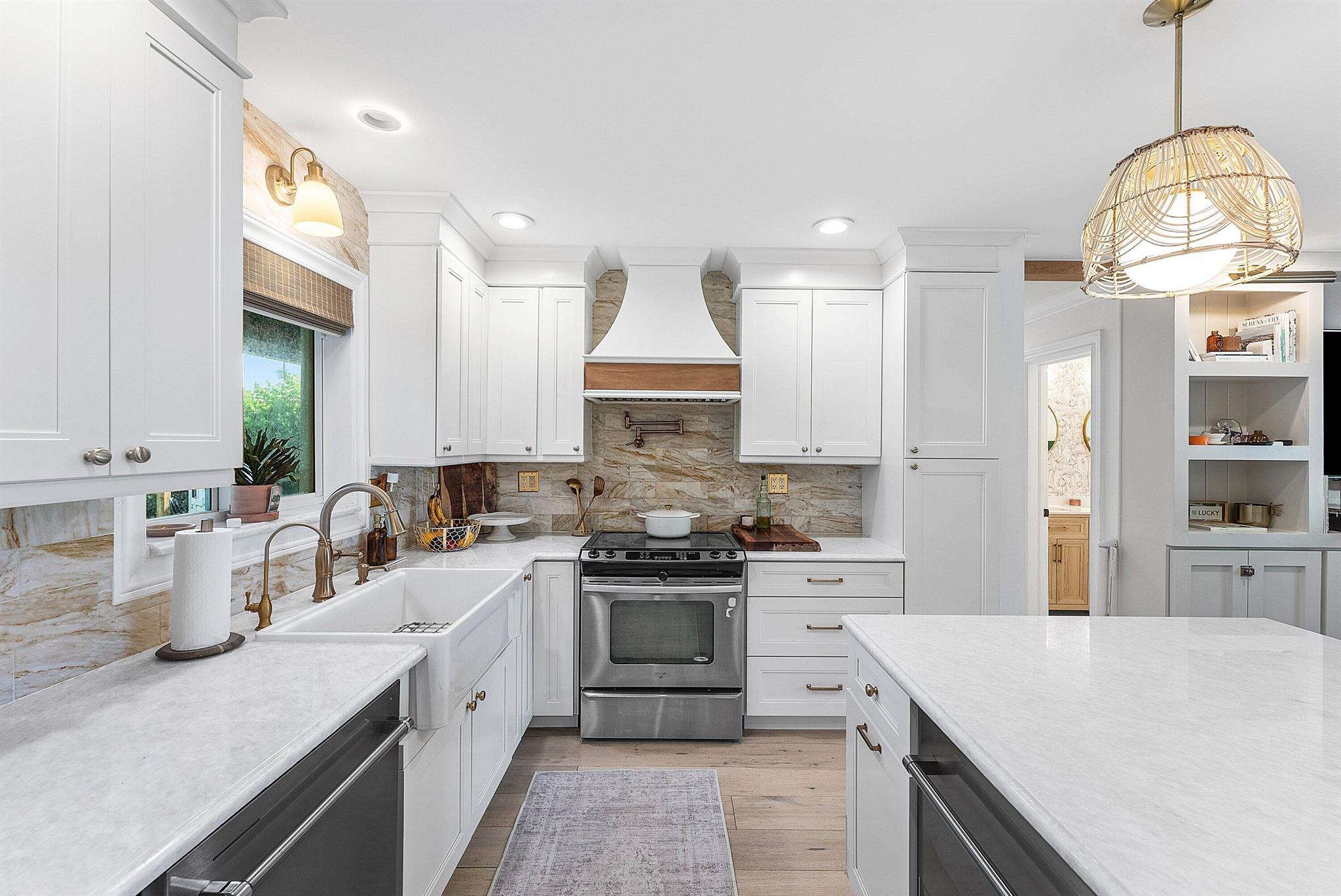 499 NE 28th Road