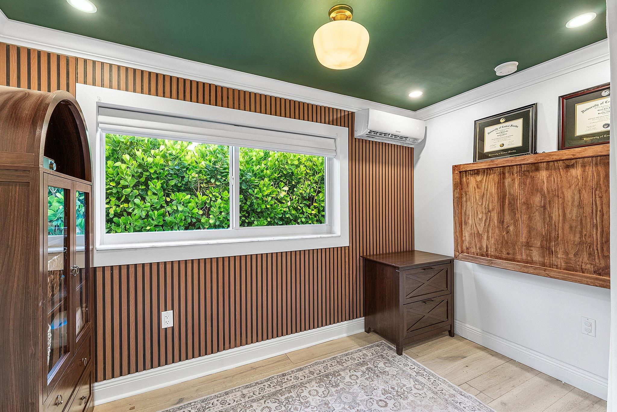 499 NE 28th Road