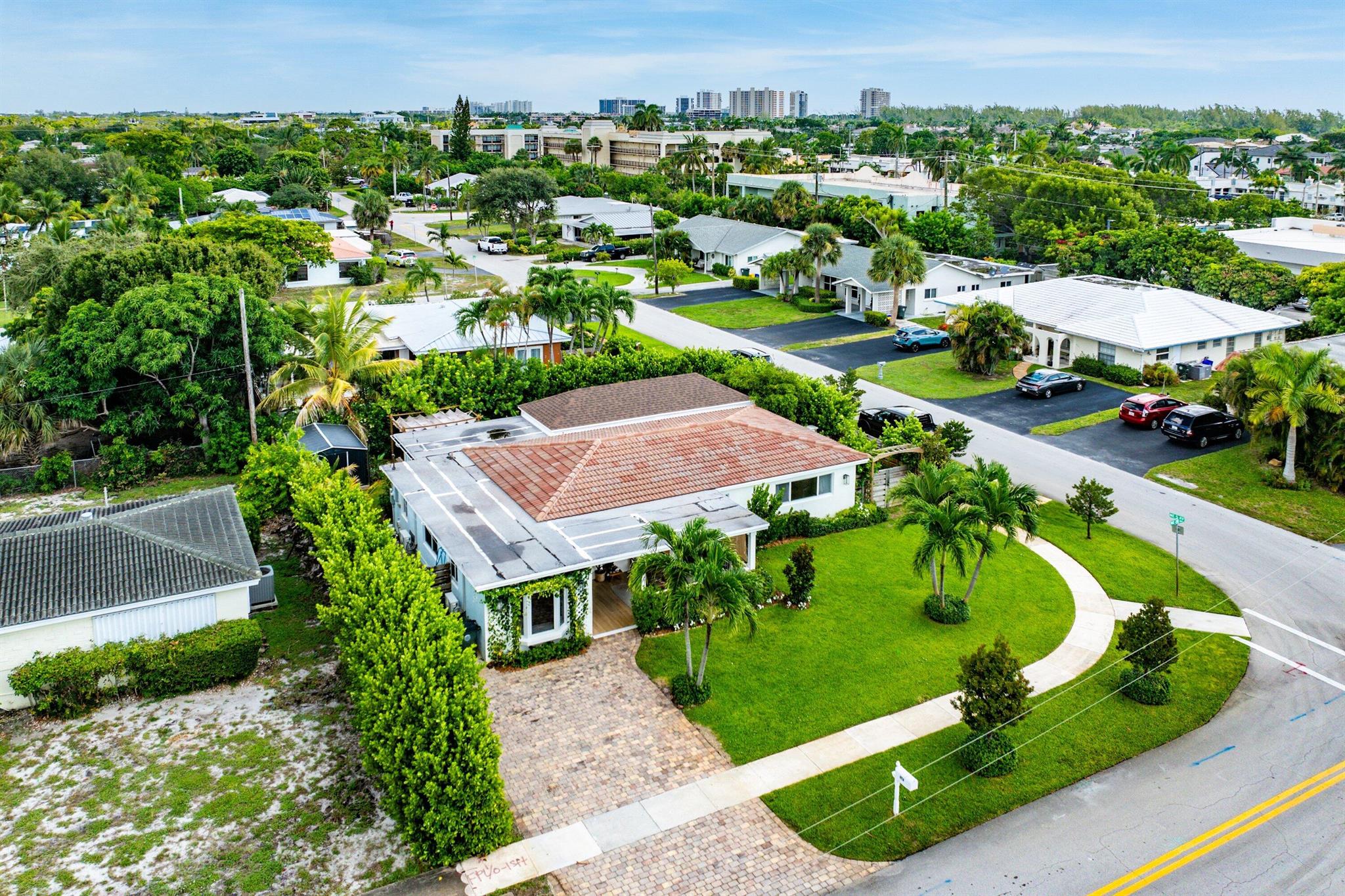 499 NE 28th Road