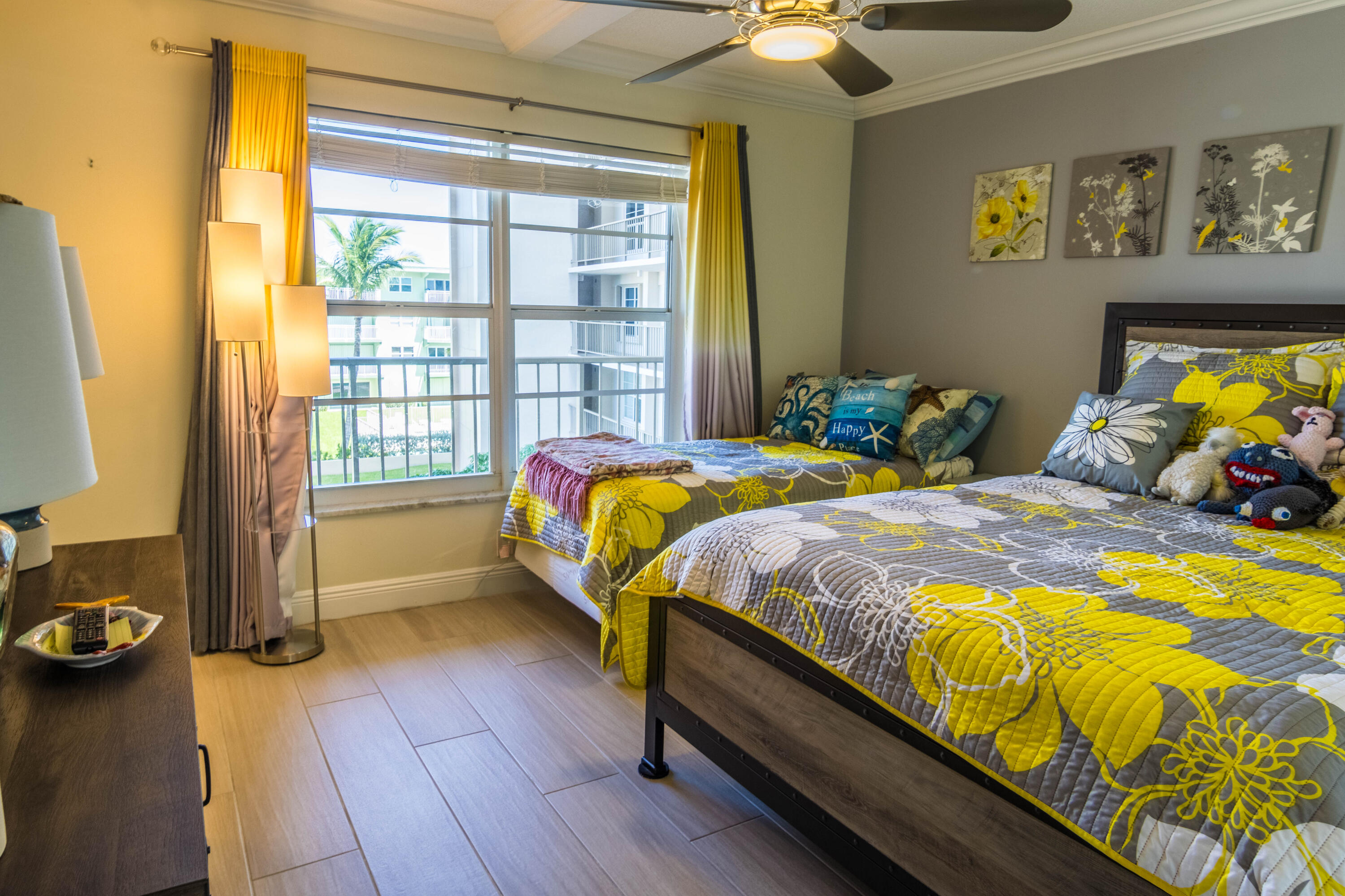 1021 Hillsboro Mile 203