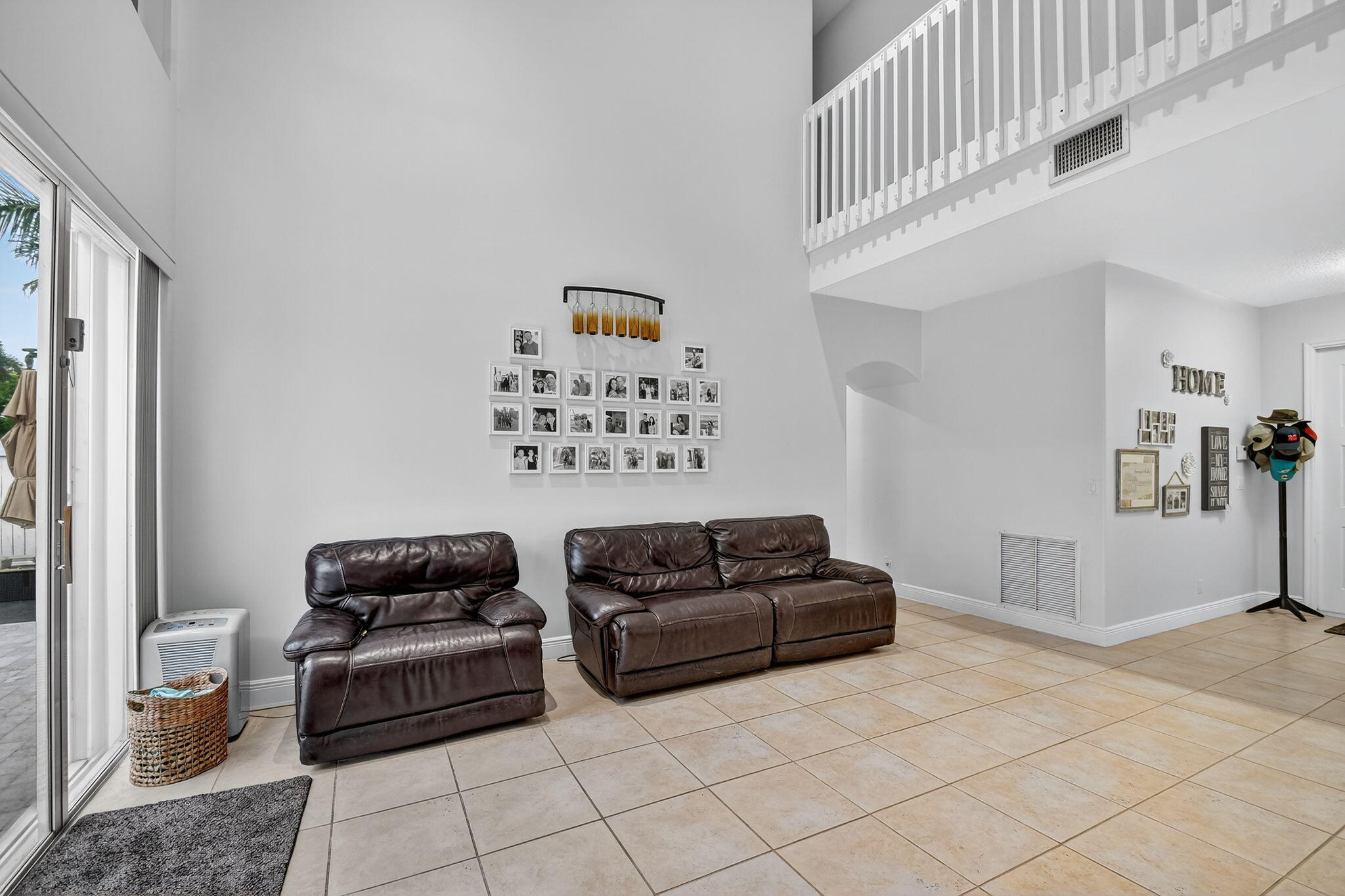 6394 Sand Hills Cir