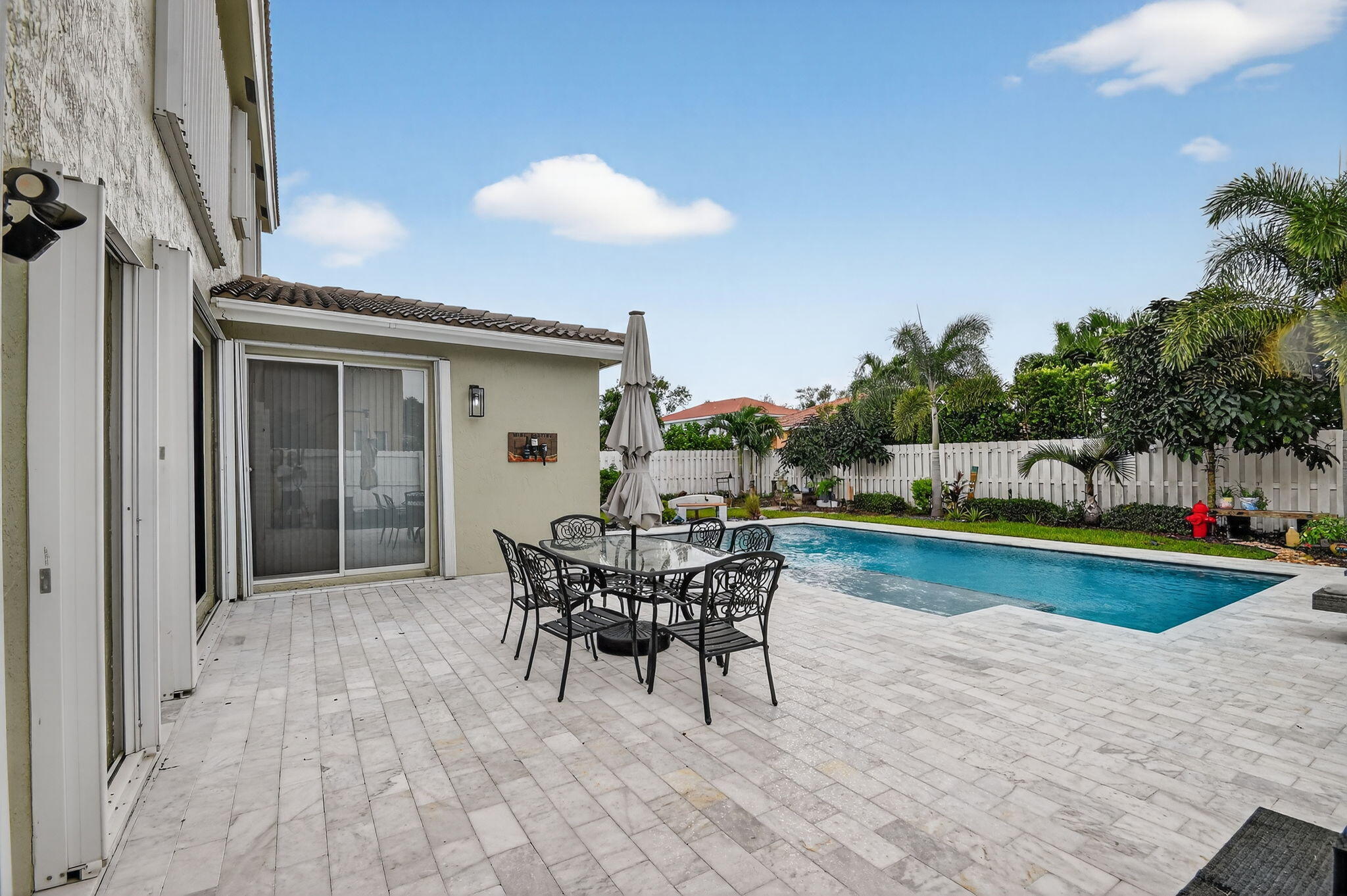 6394 Sand Hills Cir