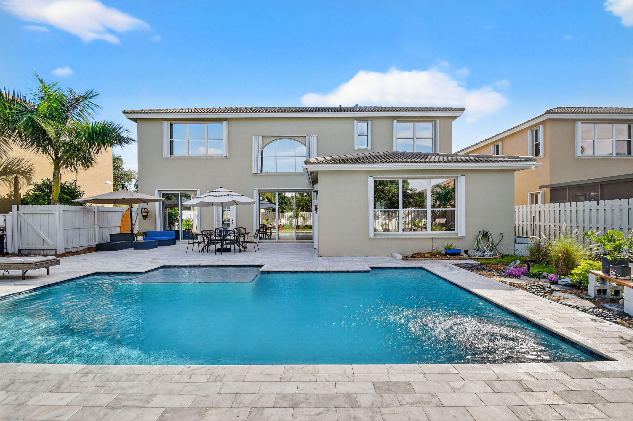 6394 Sand Hills Cir