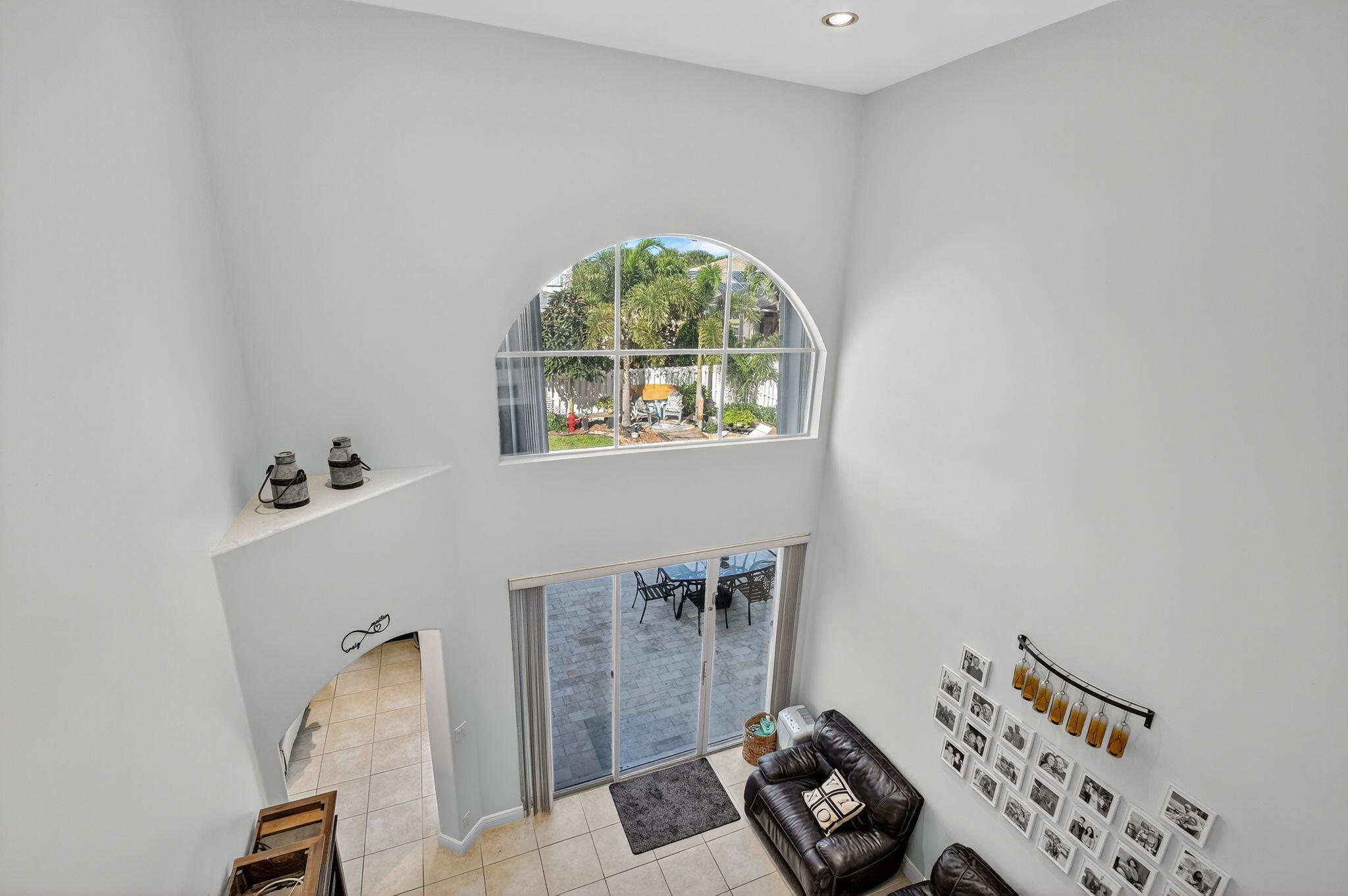 6394 Sand Hills Cir