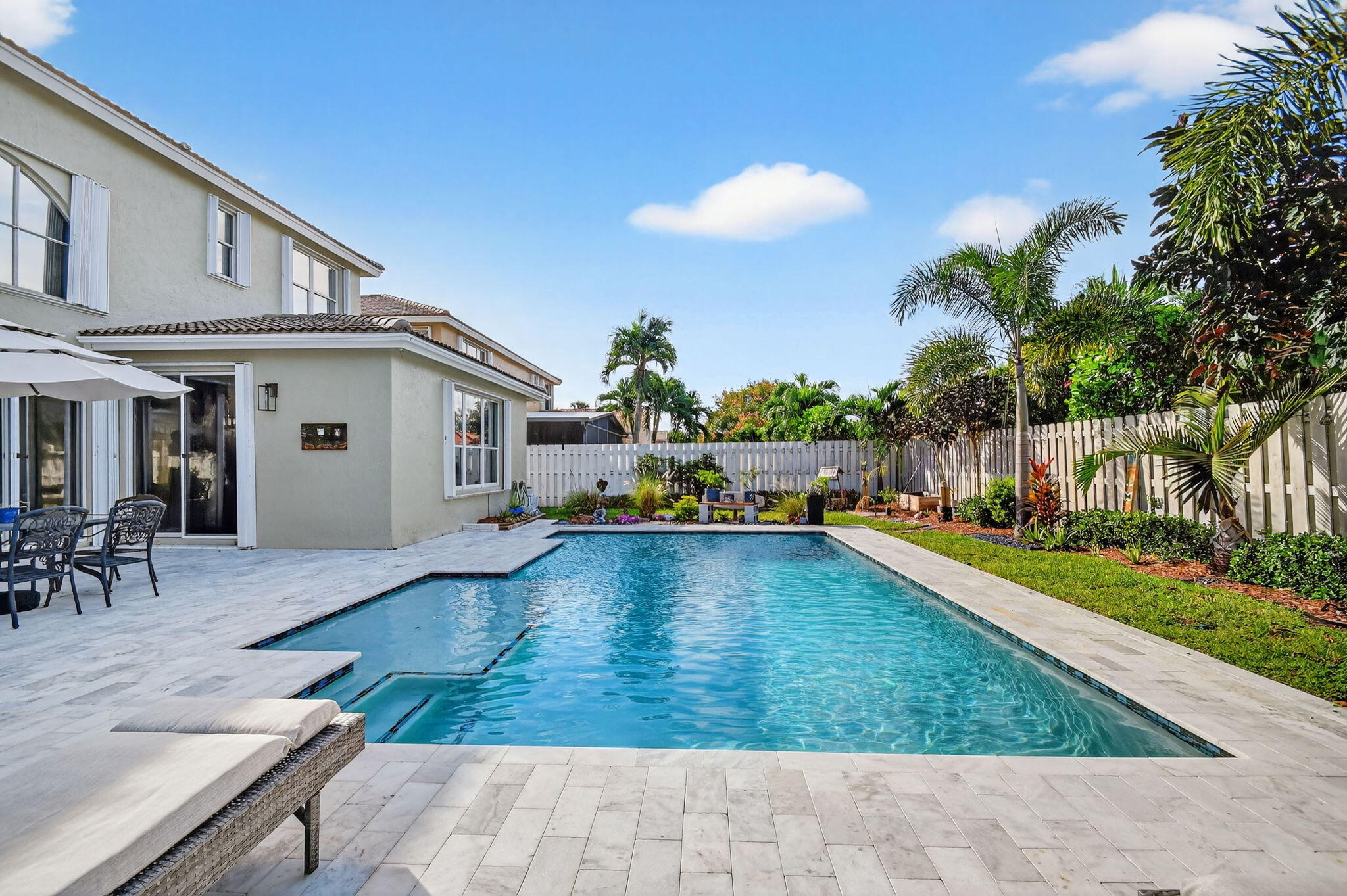 6394 Sand Hills Cir