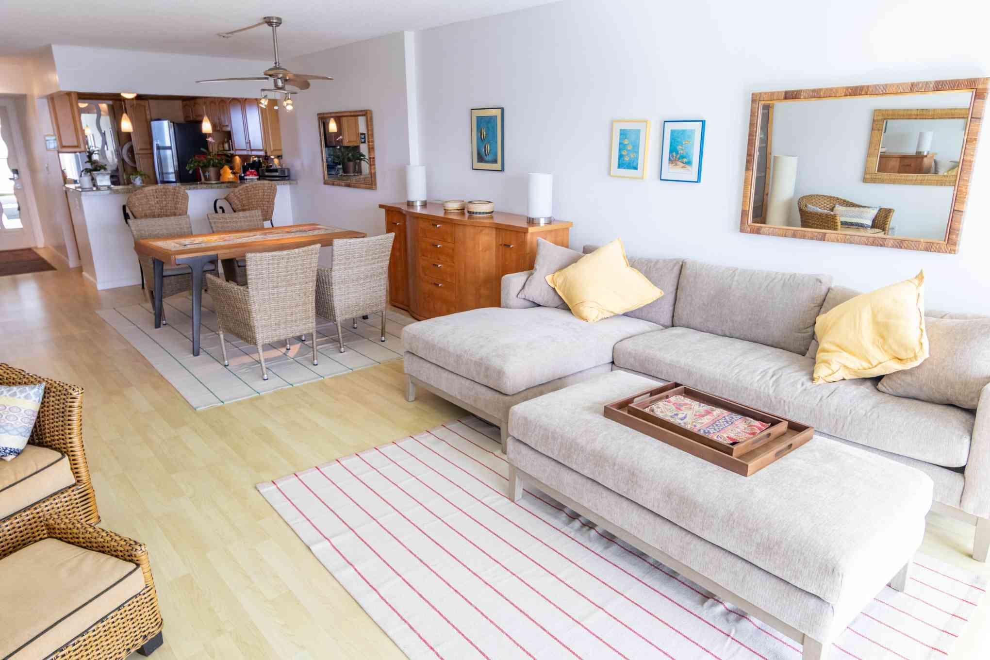 1021 Hillsboro Mile 1102