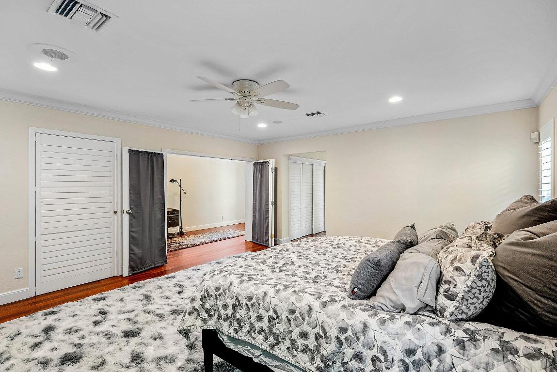 2121 Areca Palm Road