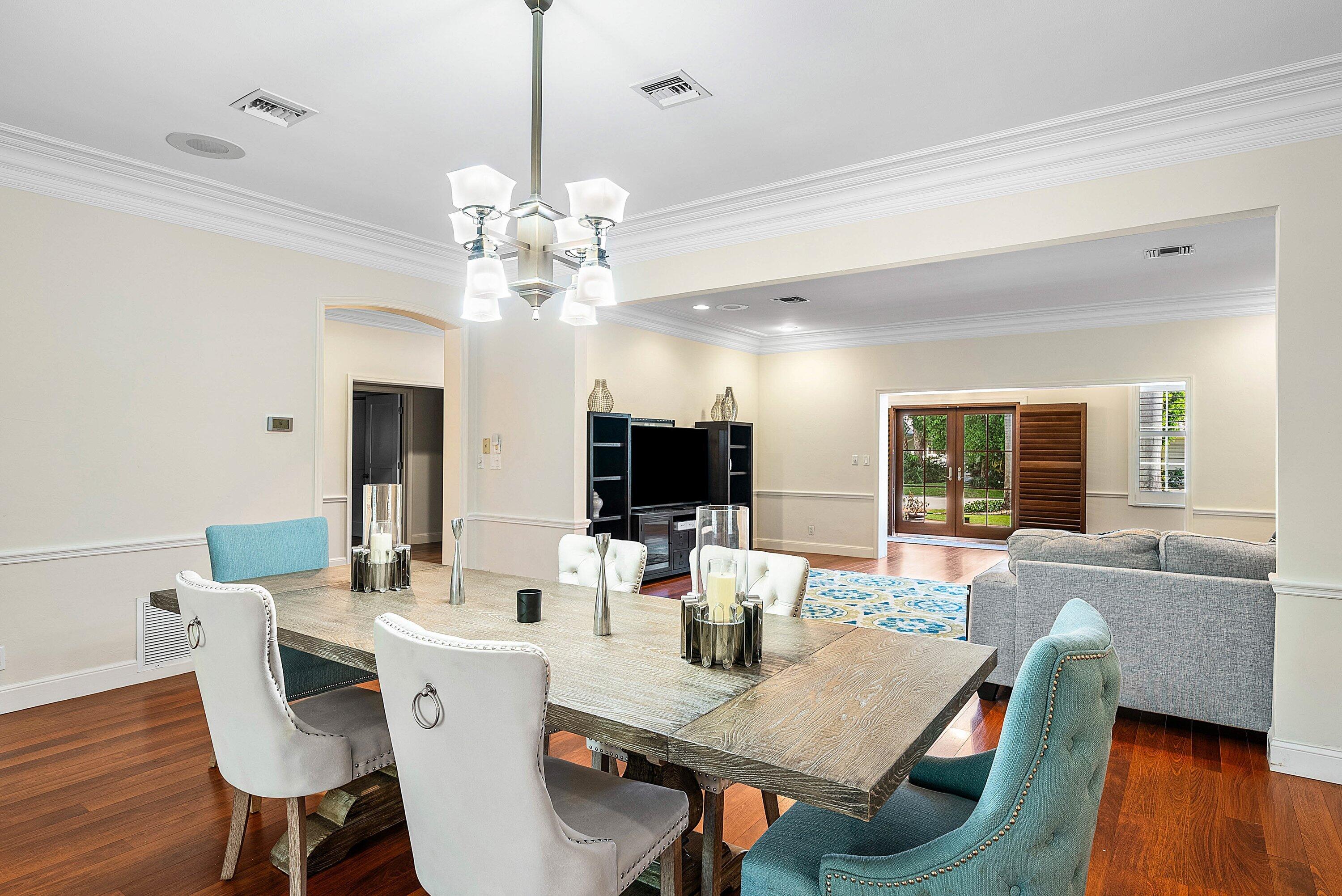 2121 Areca Palm Road