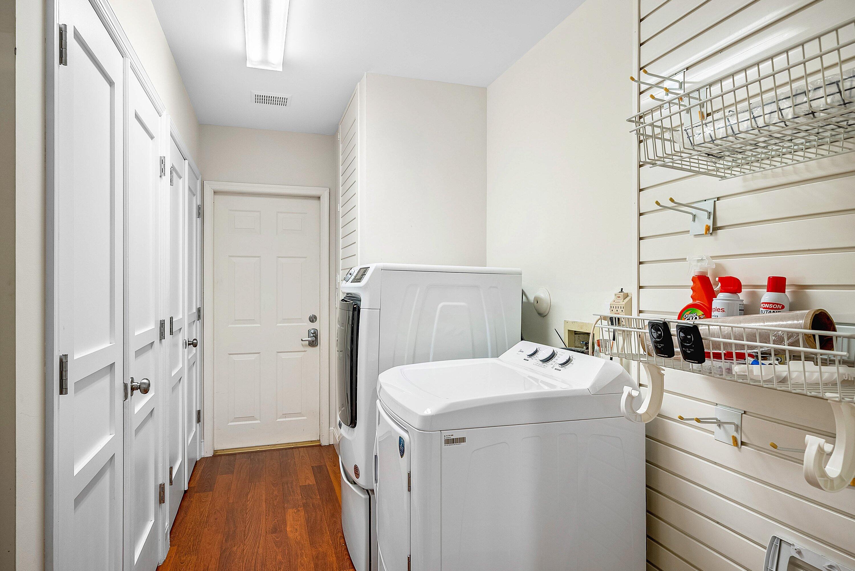 2121 Areca Palm Road