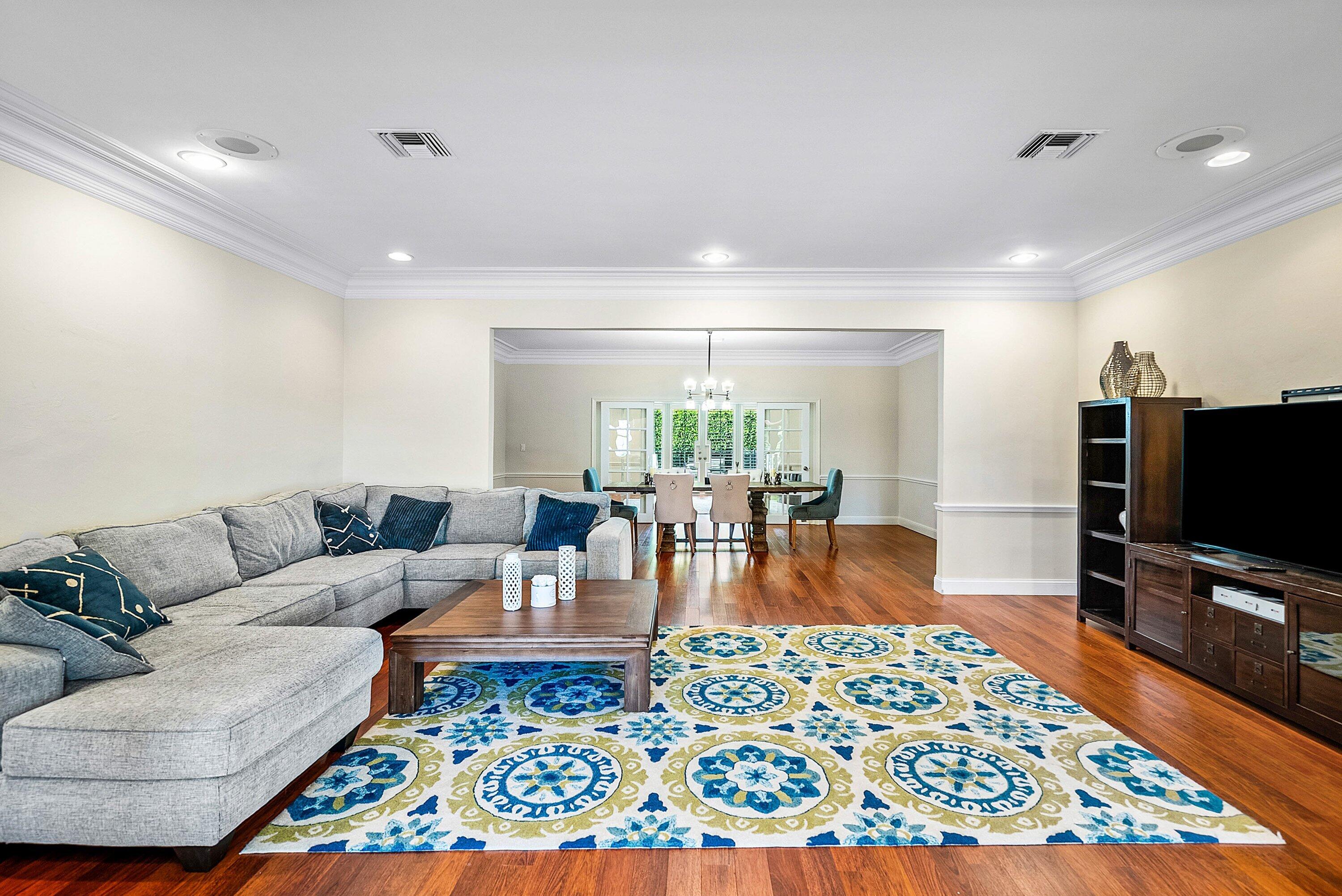 2121 Areca Palm Road