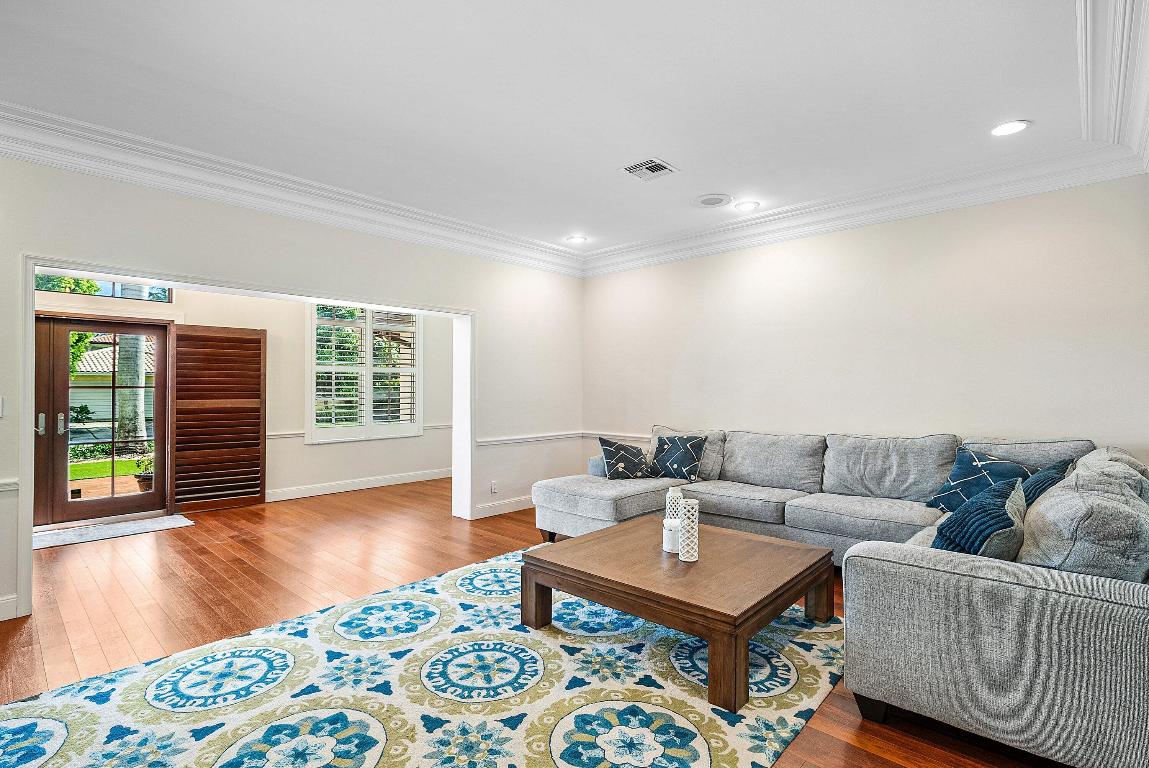 2121 Areca Palm Road