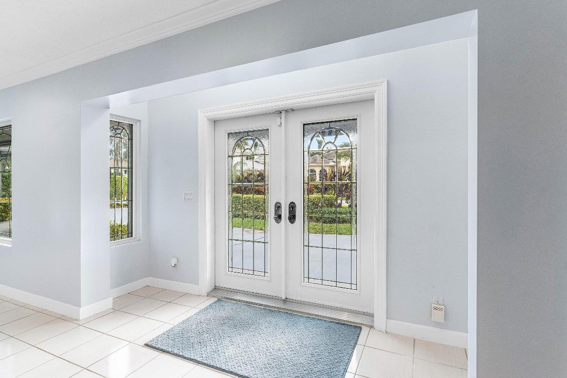 2041 Thatch Palm Drive