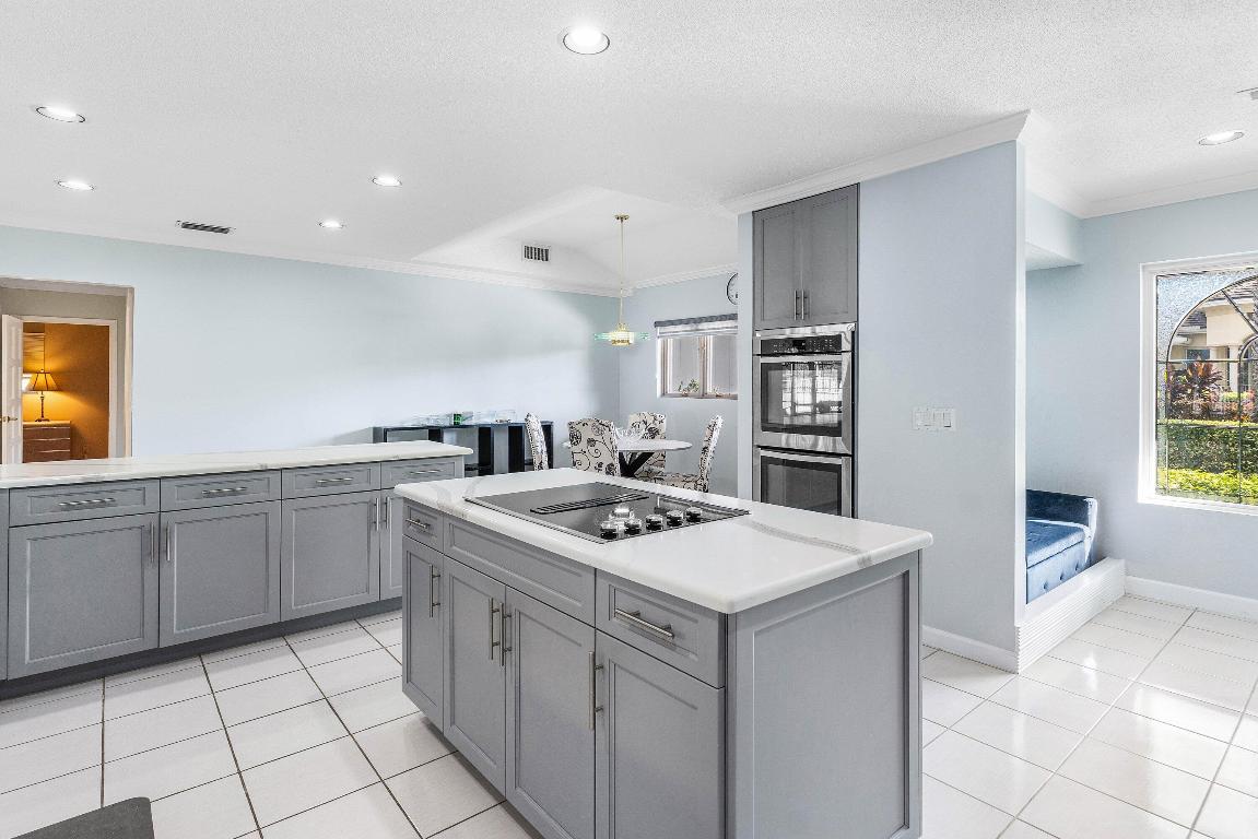 2041 Thatch Palm Drive