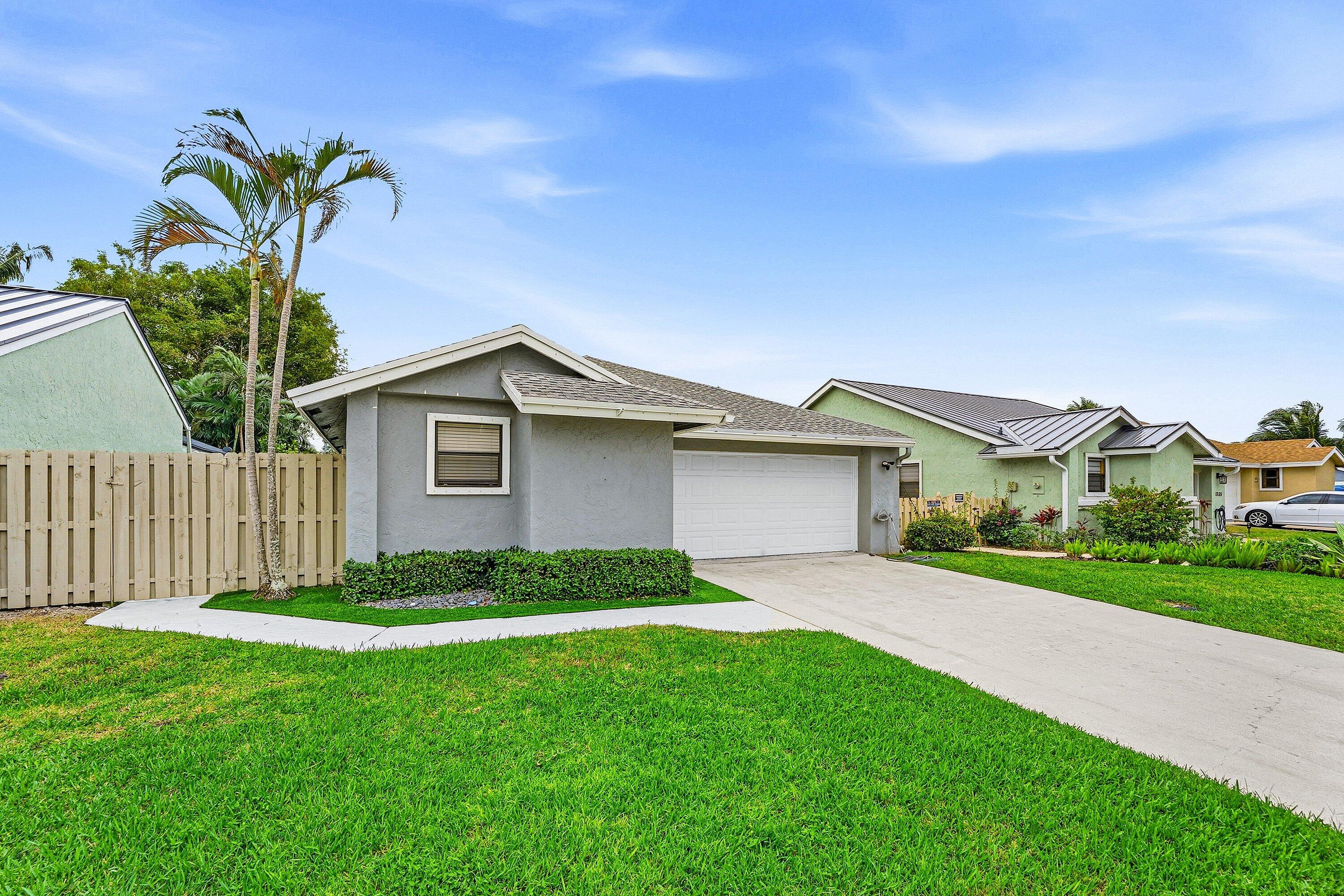1221 NW 19th Ter