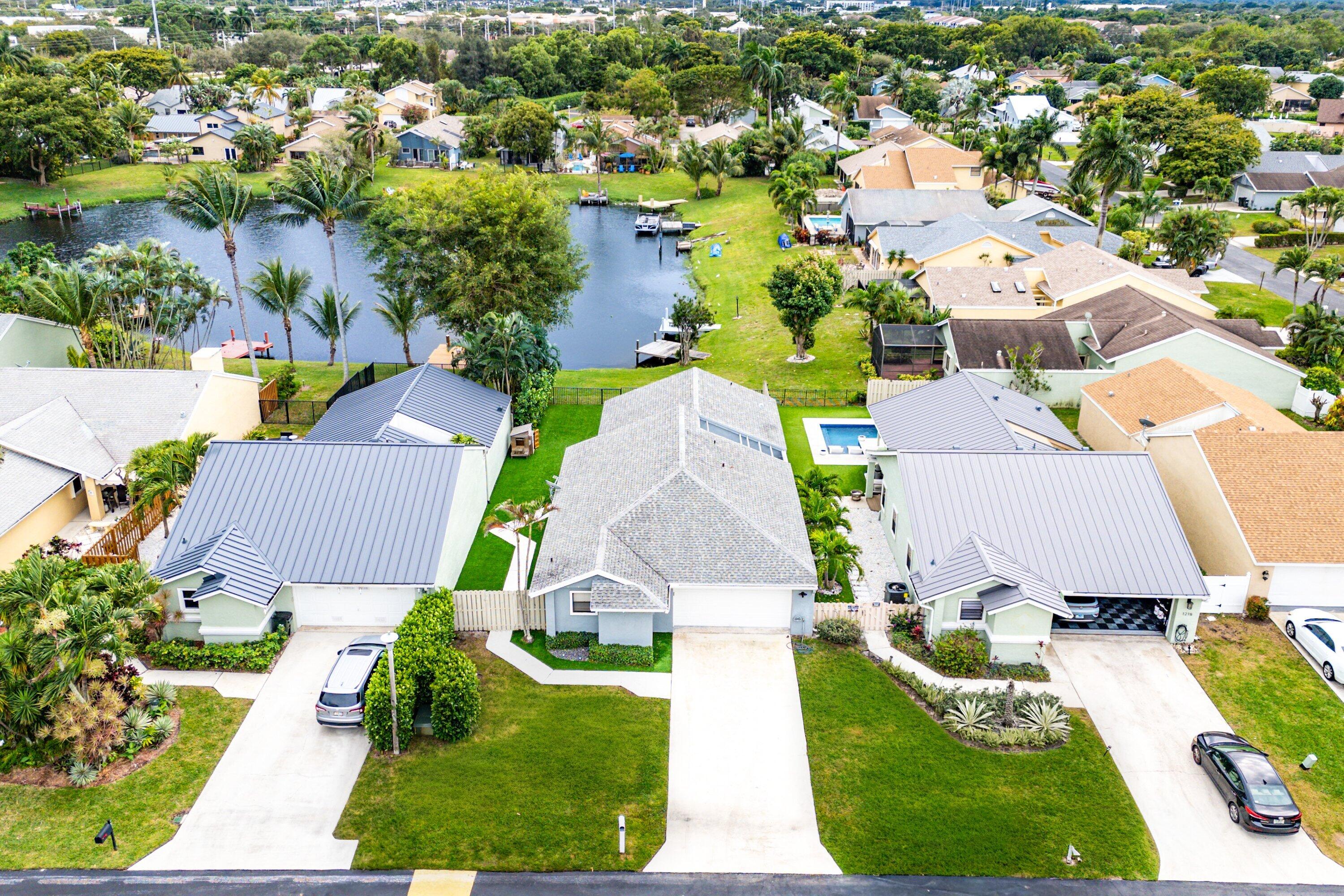 1221 NW 19th Ter