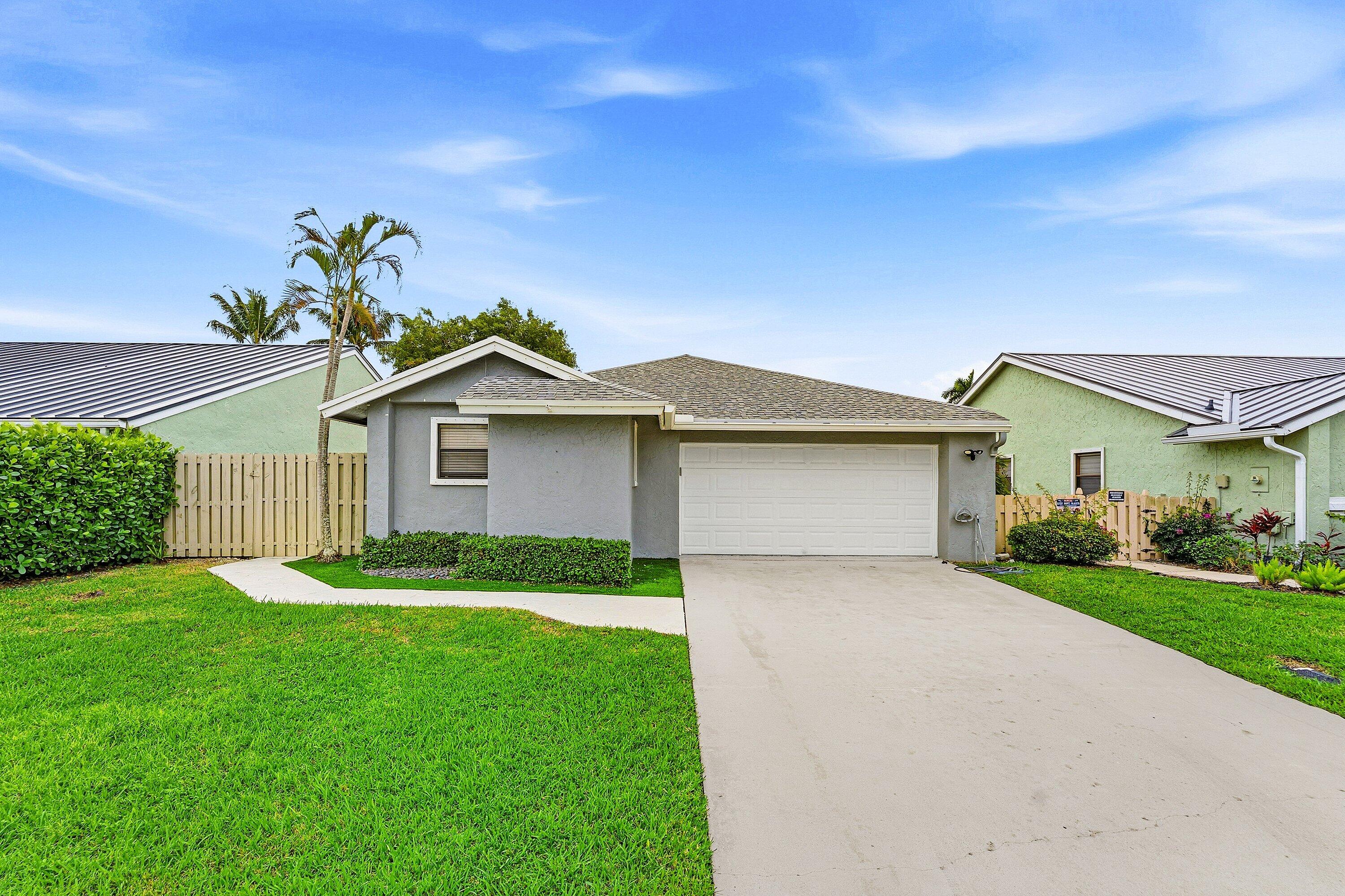 1221 NW 19th Ter