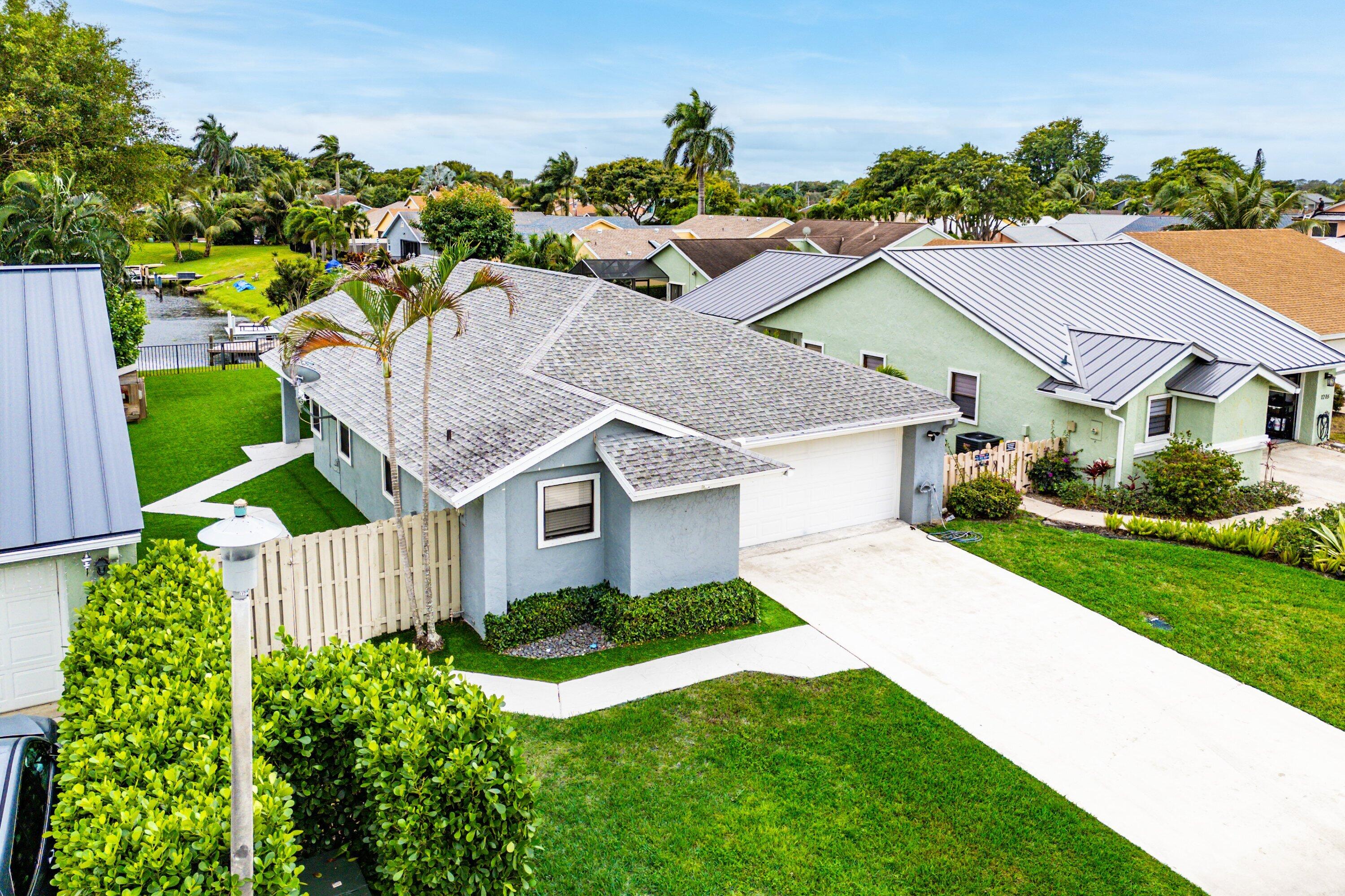1221 NW 19th Ter