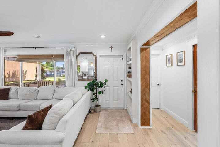 499 NE 28th Rd
