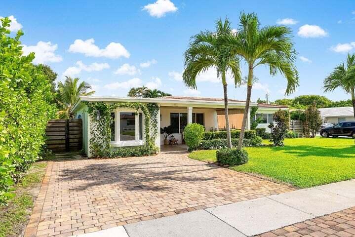 499 NE 28th Rd