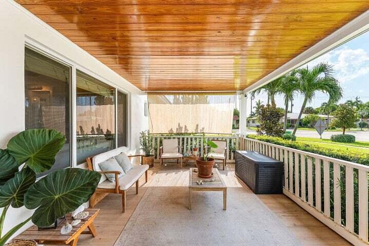 499 NE 28th Rd