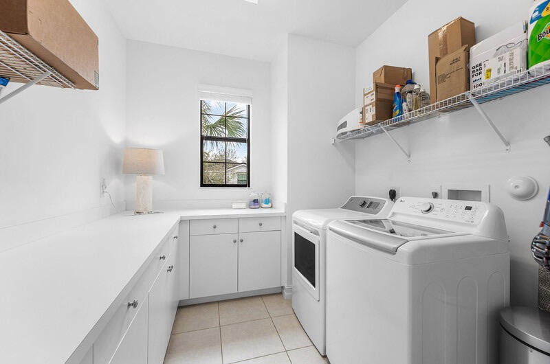 8091 Snowflake Obsidian Trail