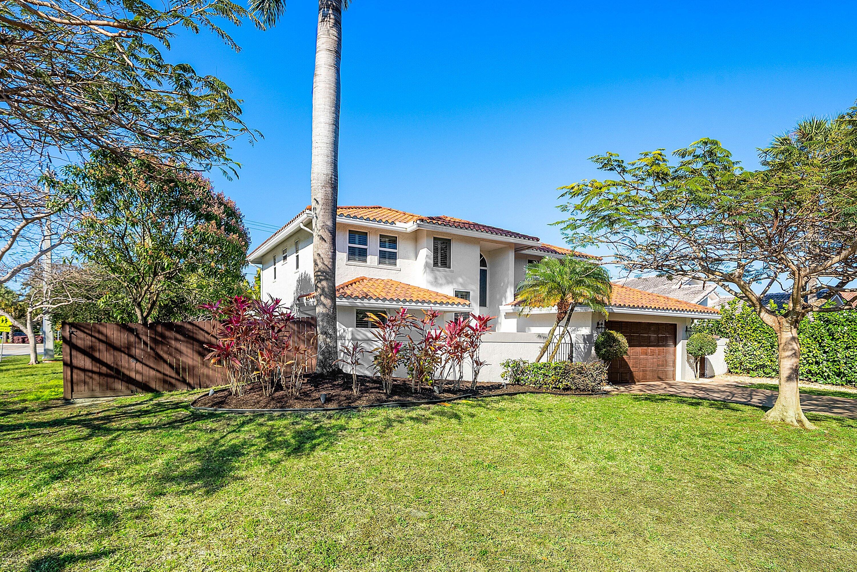 1199 SW 19th St