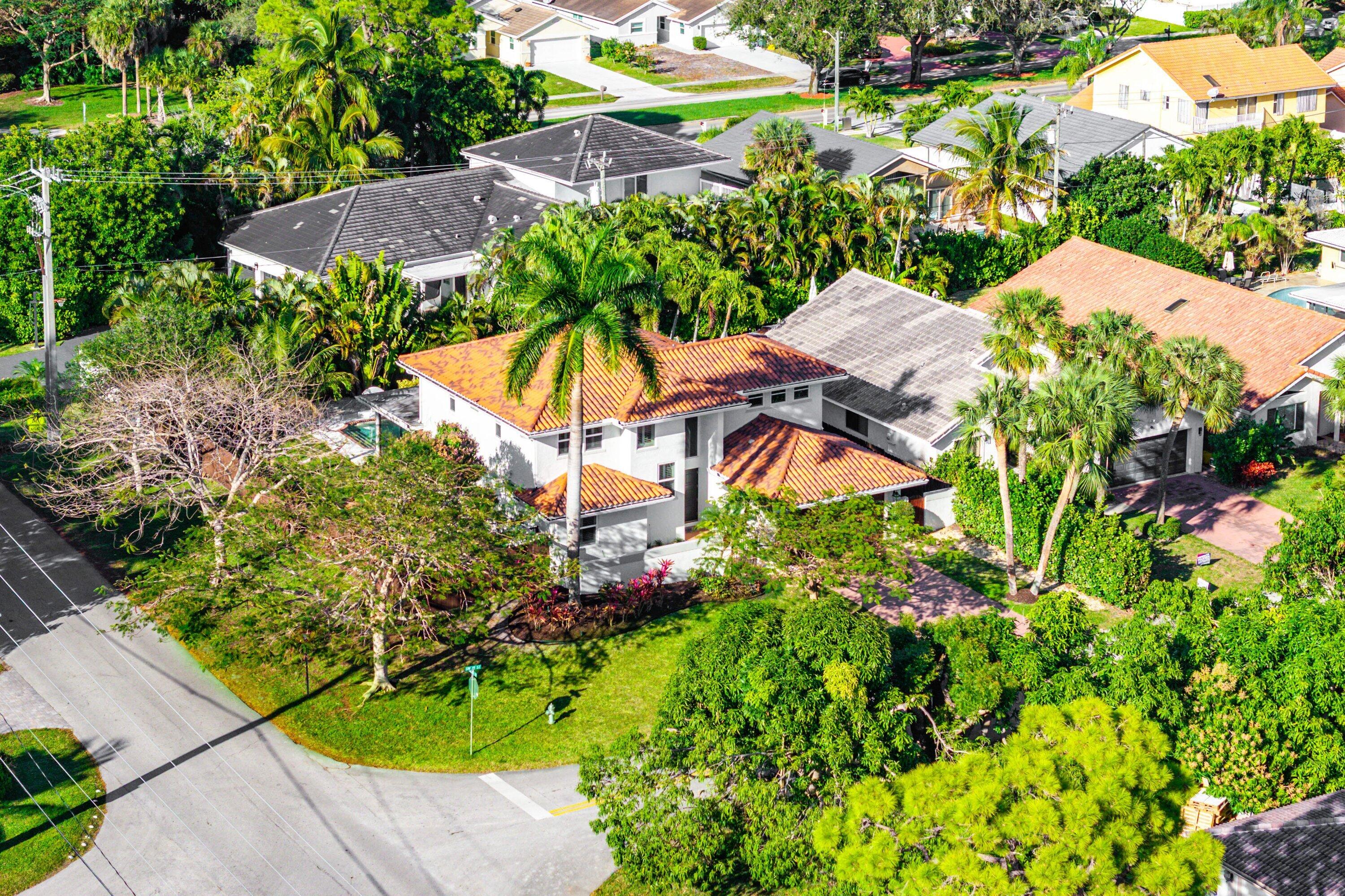 1199 SW 19th St