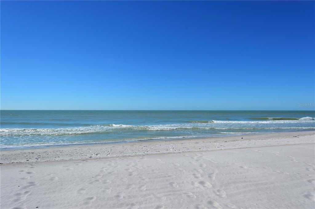 1975 GULF OF MEXICO DRIVE Unit: G4-306