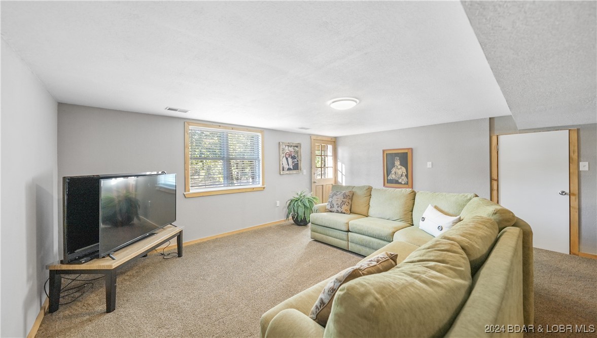3 Willow Road
