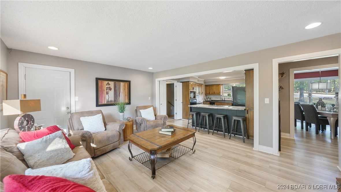 3 Willow Road